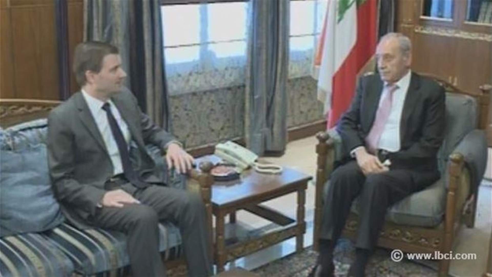 ملف النفط بين بري وهيل