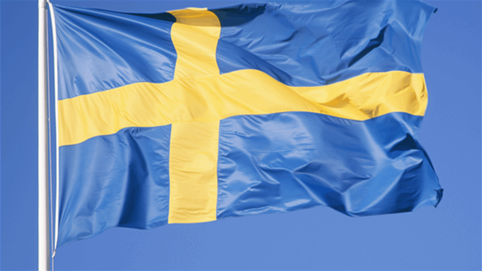 Arsonist sets fire to Swedish mosque, injuring five - police