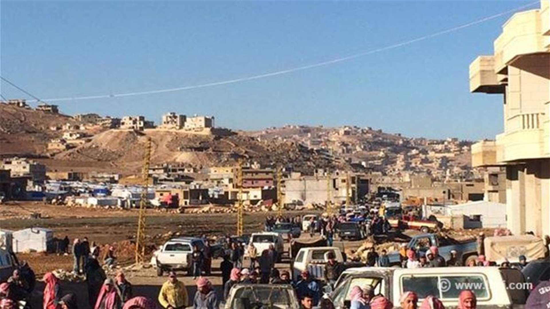 REPORT: Arsal residents protest against LAF measures, block road at town’s entrance