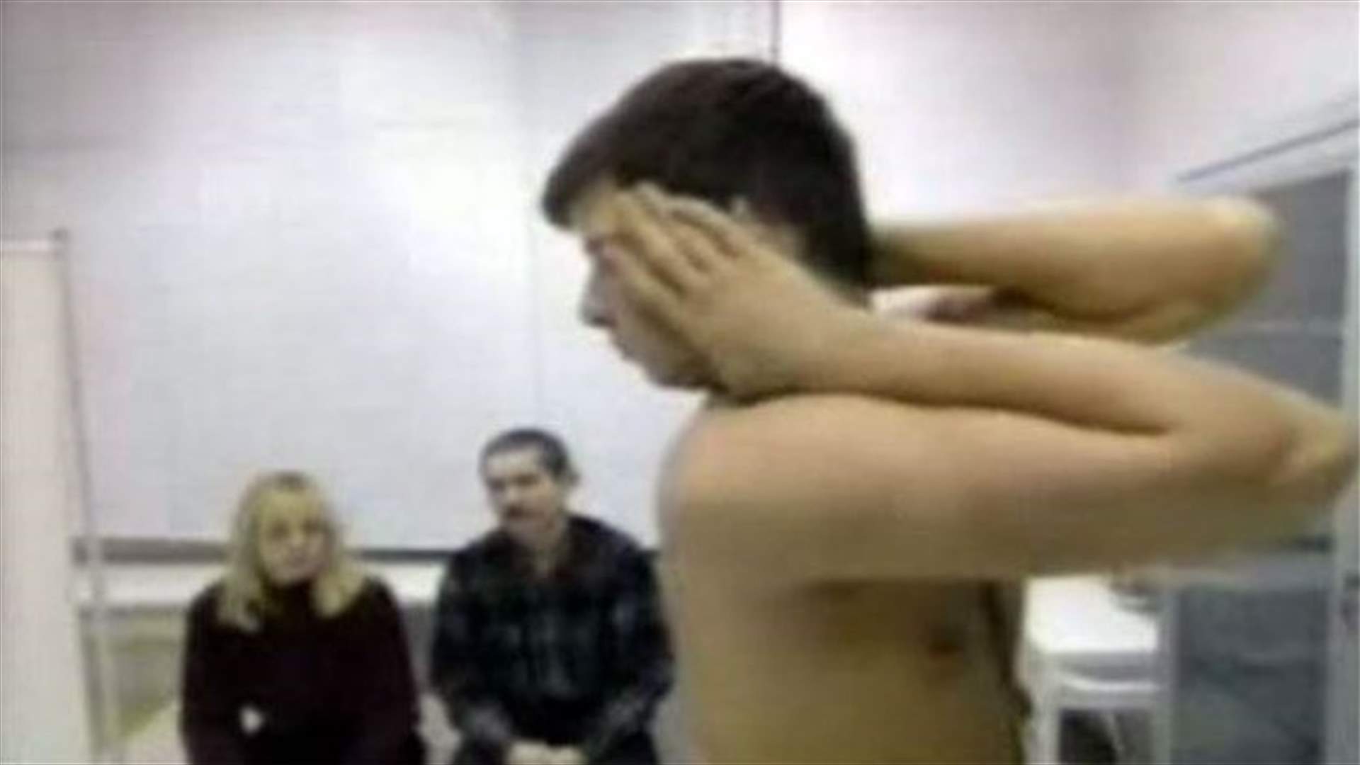 [VIDEO] Cringeworthy! Man Turns His Head 180 Degrees