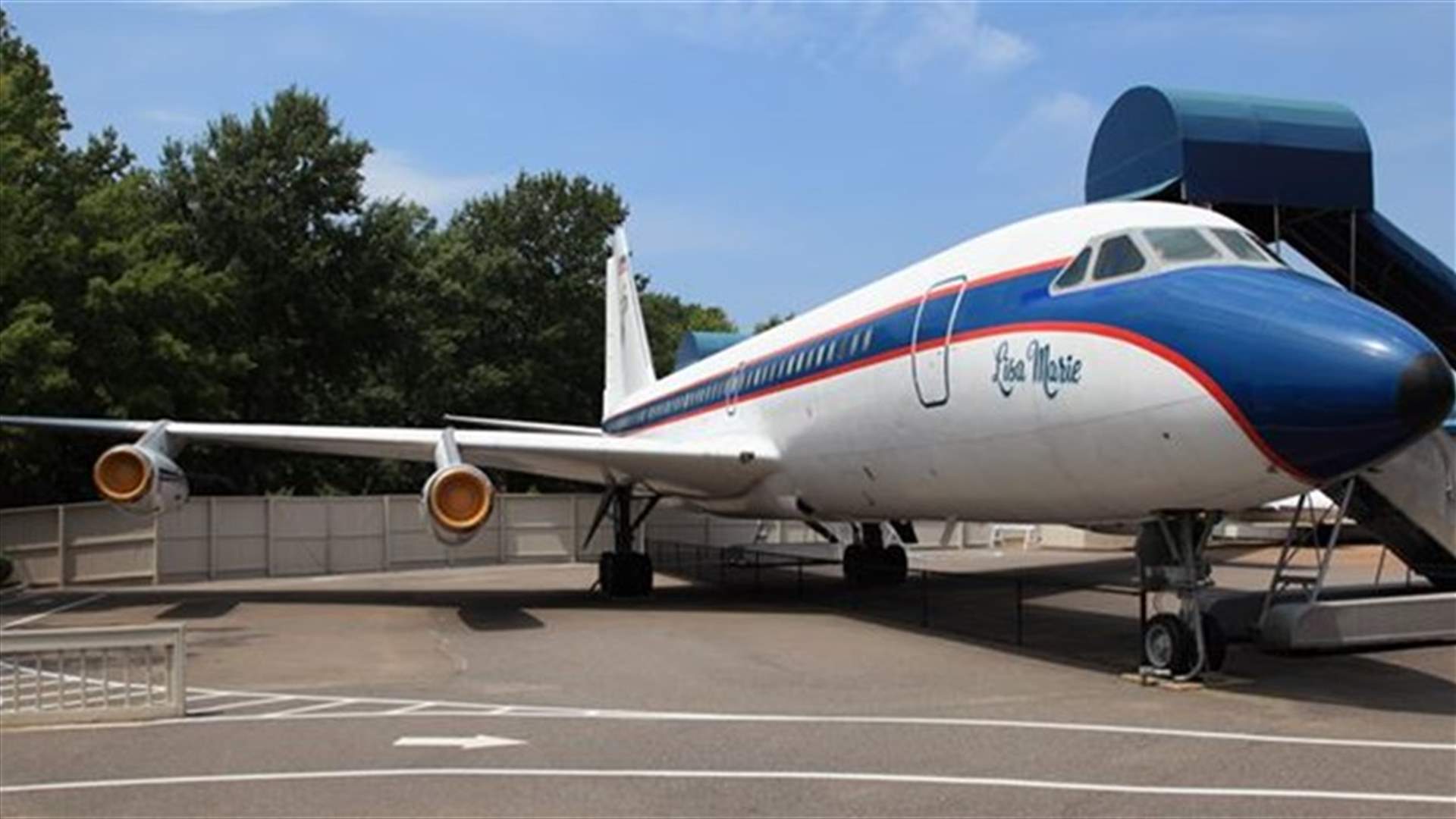 Elvis Presley's personal jets could fetch more than $10 million