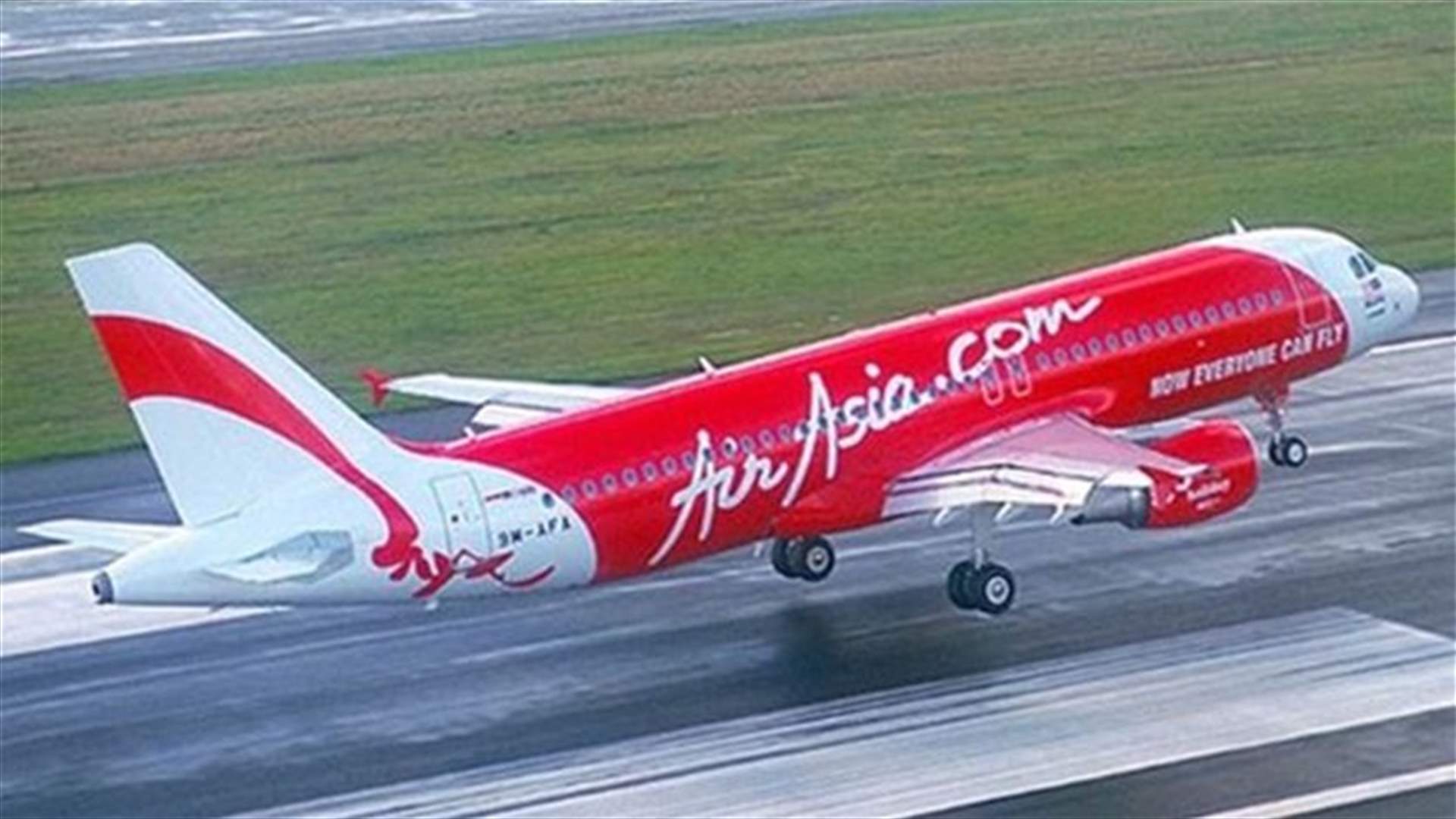 Four large parts of crashed AirAsia jet found on sea floor