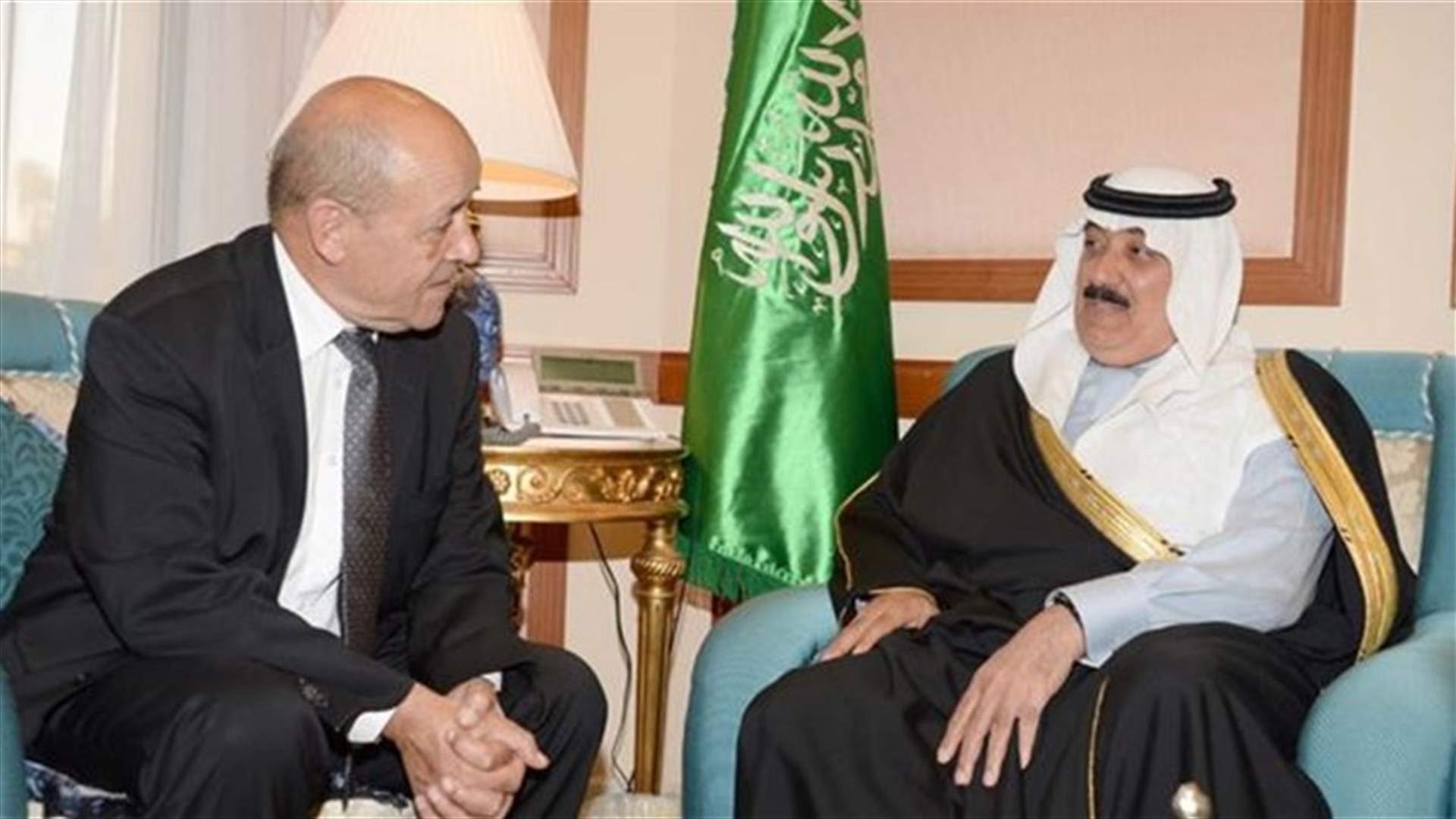 وزير الدفاع الفرنسي بحث في الرياض مسألة تسليم الاسلحة الفرنسية الى لبنان