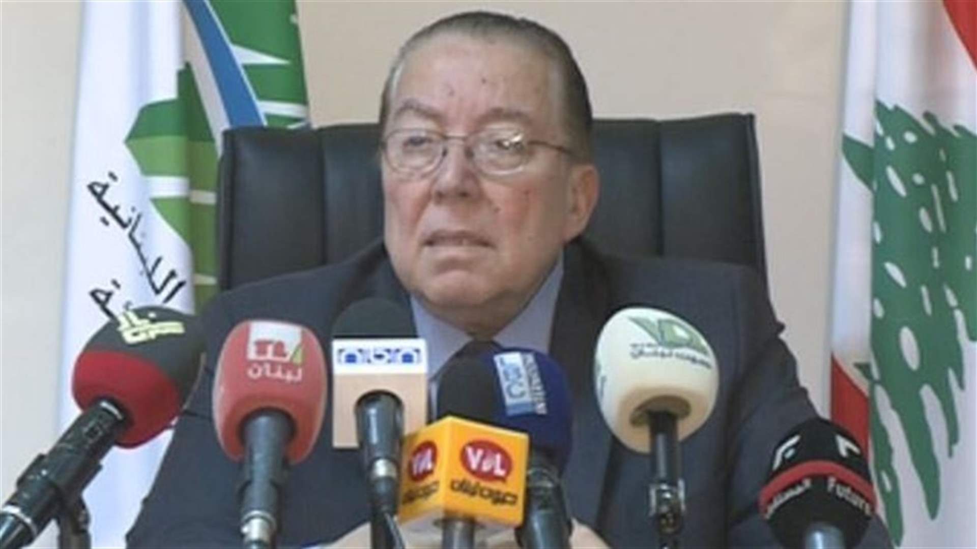 محمد المشنوق : نحتاج الى فترة تقنية لاقفال مطمر الناعمة