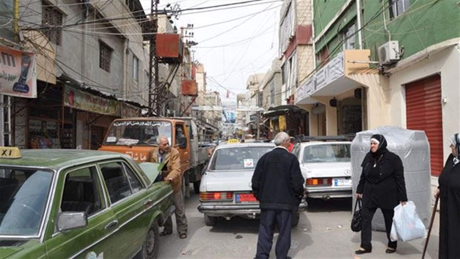 اتفاق على سحب المظاهر المسلحة من مخيم عين الحلوة
