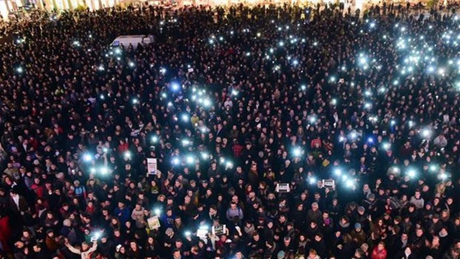 الشرطة تبحث عن 3 فرنسيين في الهجوم على صحيفة شارلي إبدو 