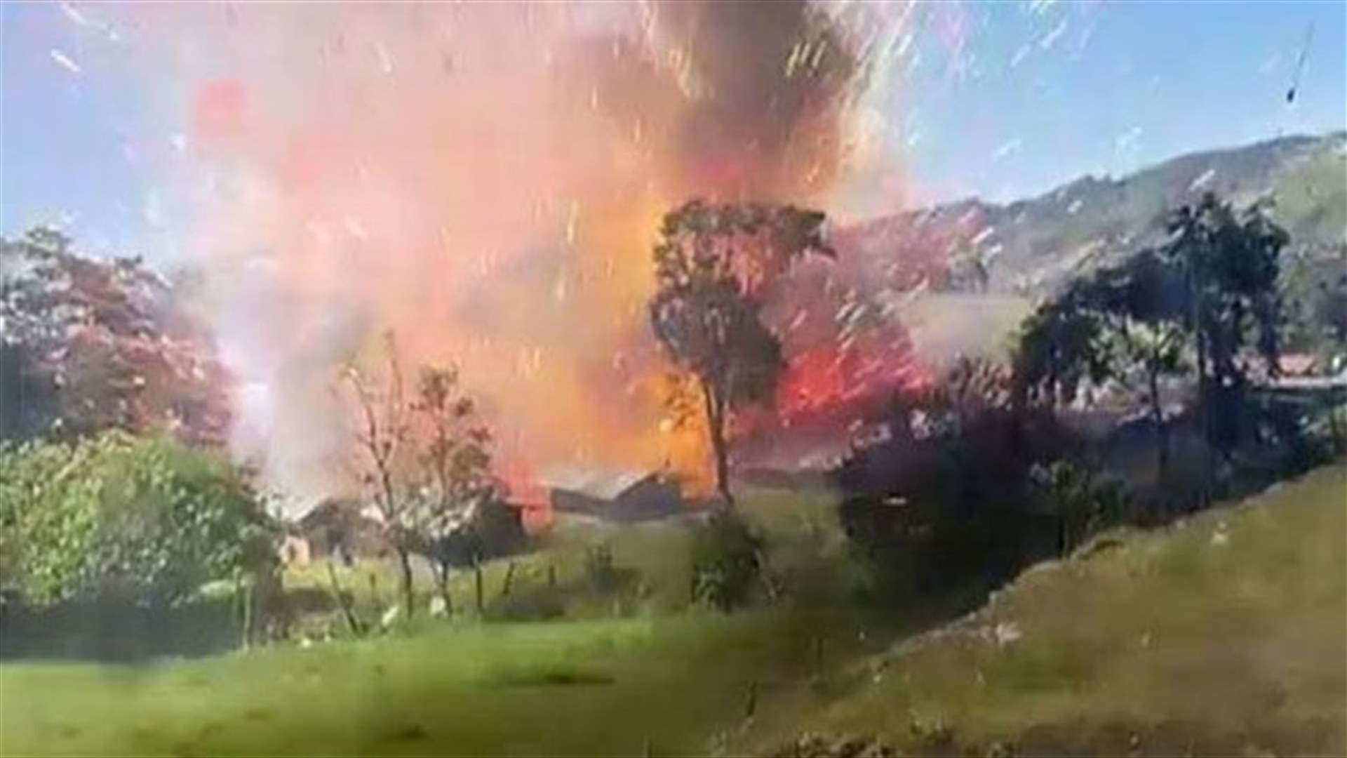 [VIDEO] Fireworks Factory Explodes, Throws Cameraman Off His Feet