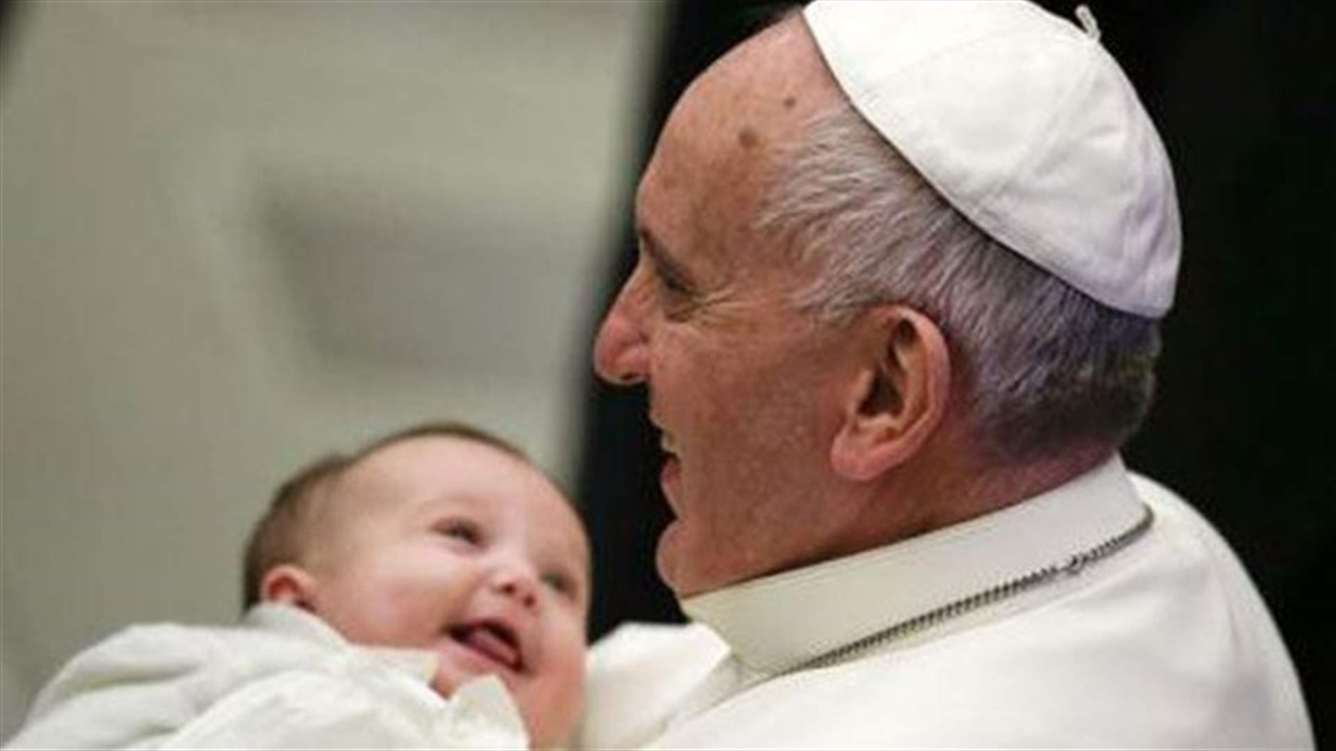 Pope baptizes 33 babies in Sistine Chapel           