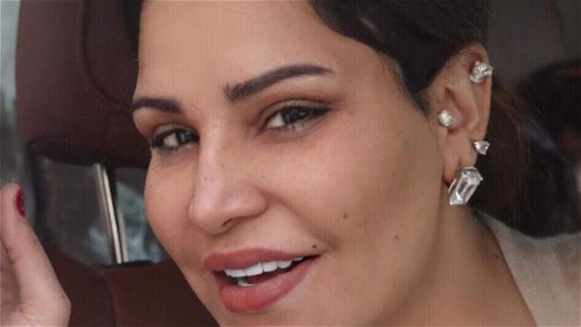 صورة نادرة لأحلام بدون ماكياج