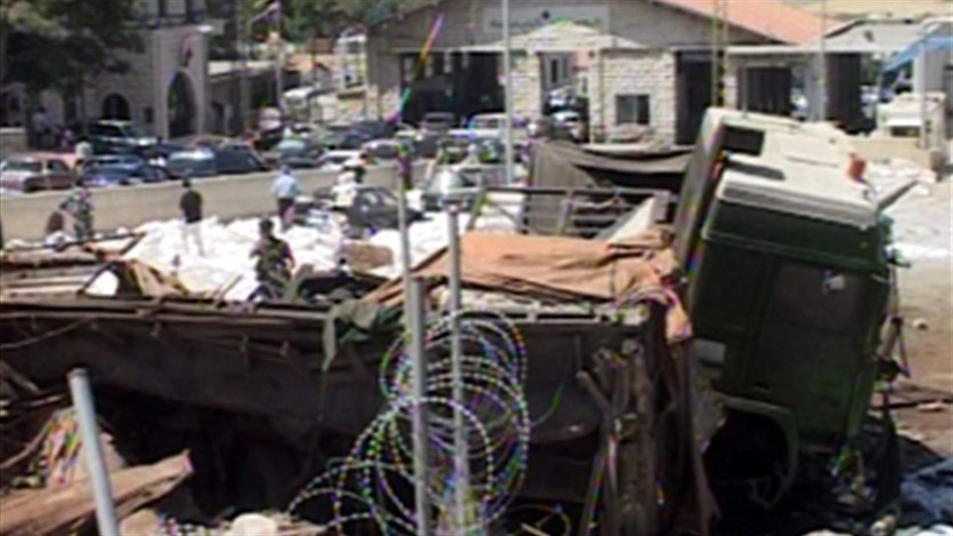 حادث مروع عند نقطة المصنع الحدودية