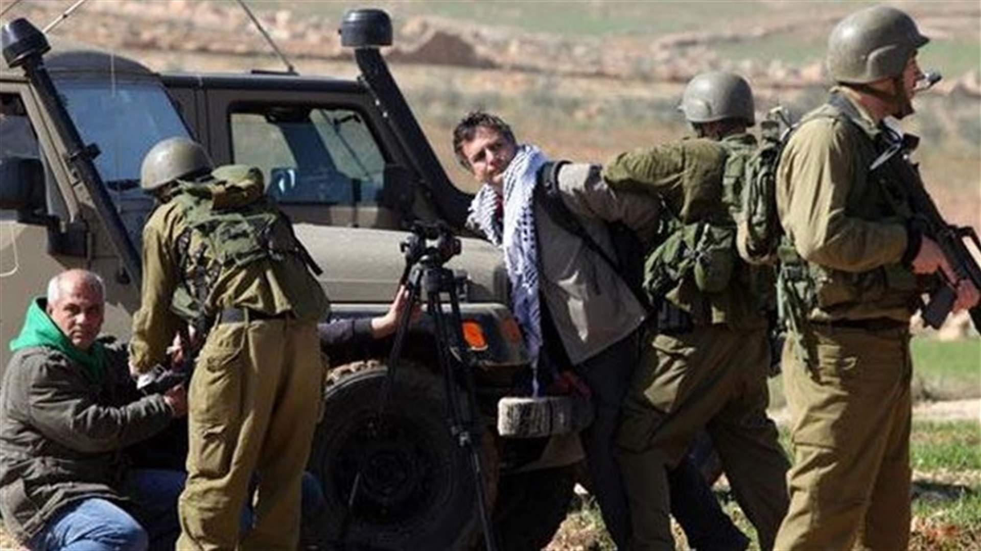 اسرائيل اعتقلت 23 فلسطينياً أمس