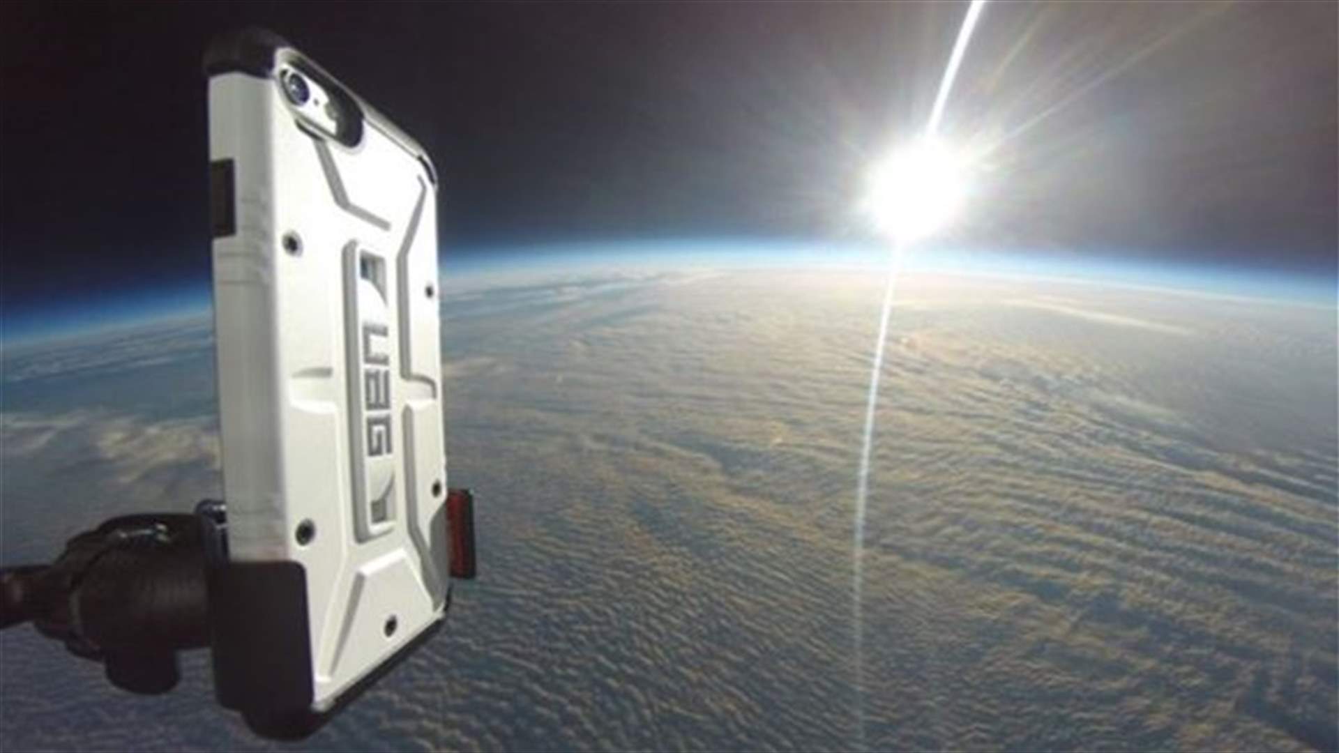 iPhone 6 Drop Test From The Edge Of Outer Space