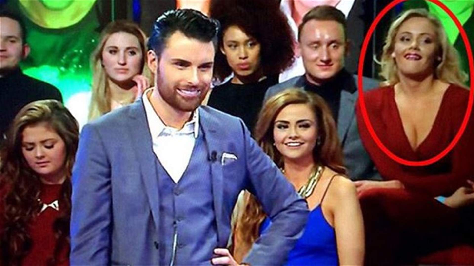 [VIDEO] Woman Gets Drunk, Dances With Pineapple On Live TV! 