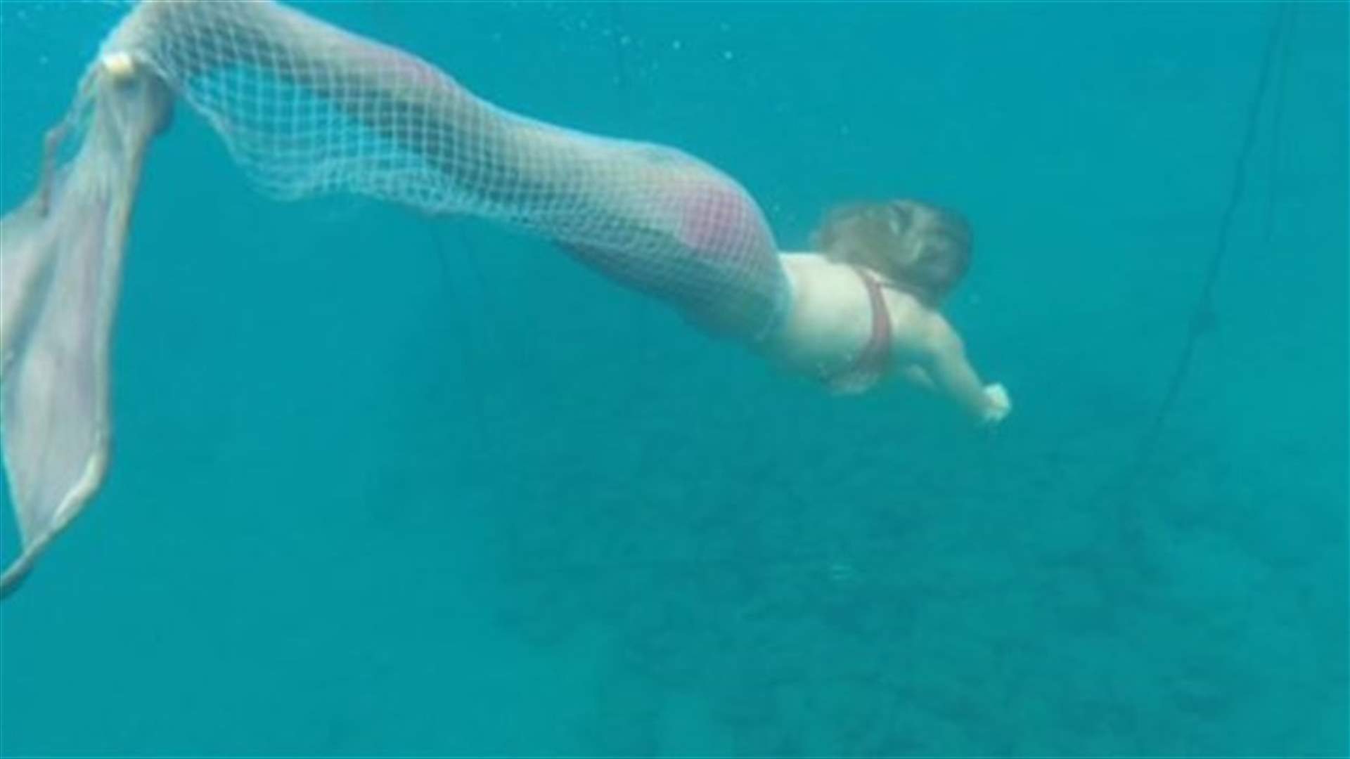 [VIDEO] This Woman Wants To Be A Mermaid And Will Do What It Takes! 