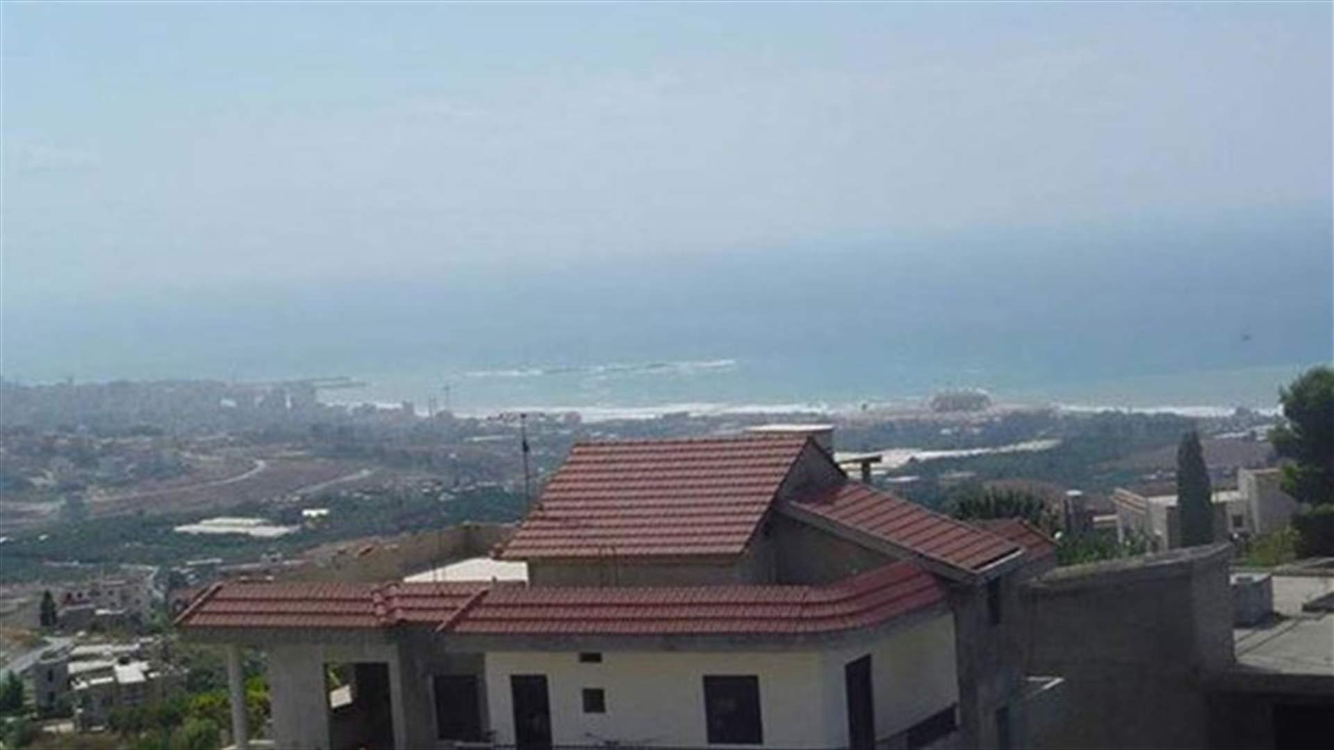 "الجمهوريّة": فلسطيني يشتري أراضي المسيحيِّين في الجمَيليّة