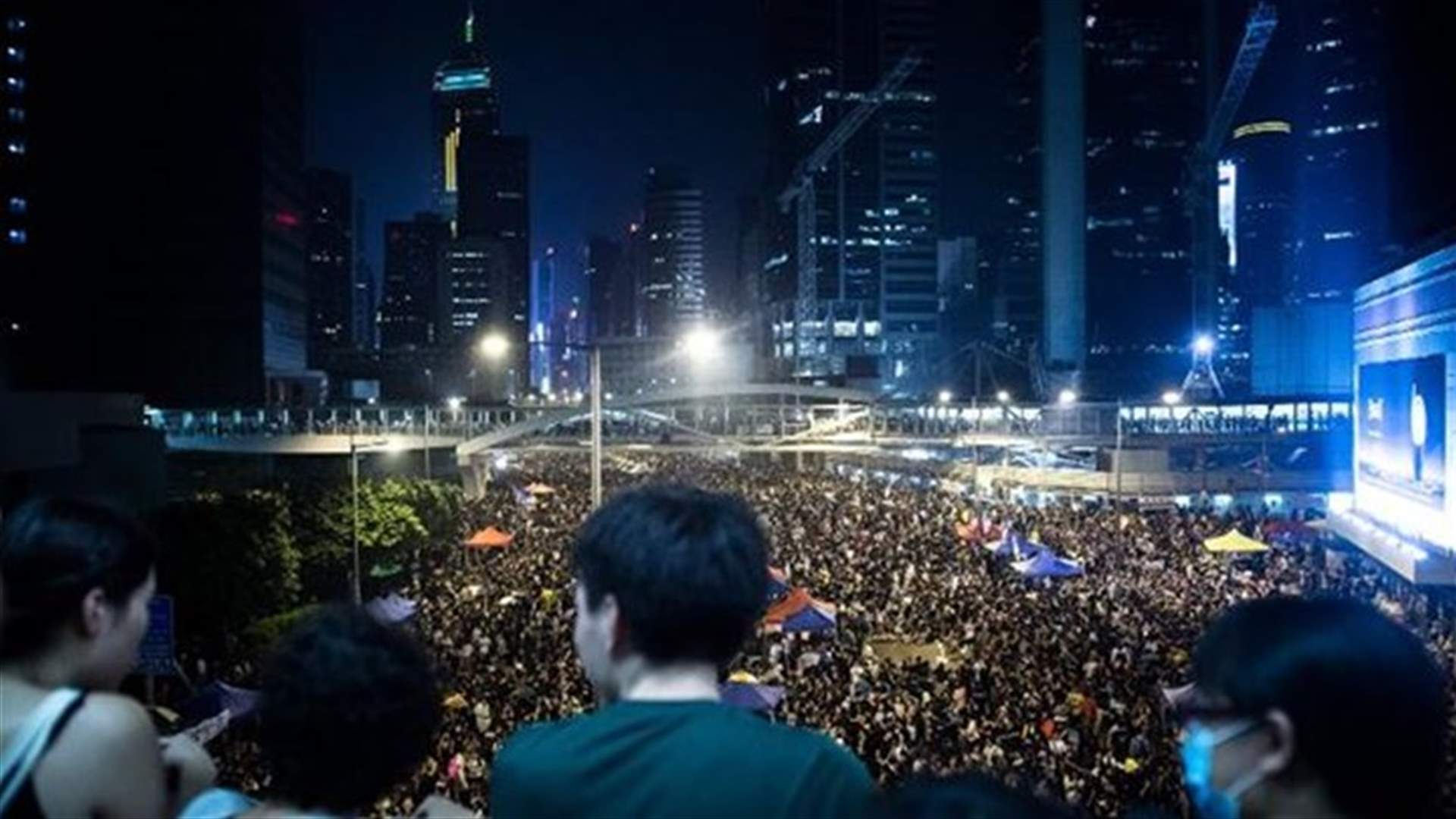 Thousands of Hong Kongers march for democracy           
