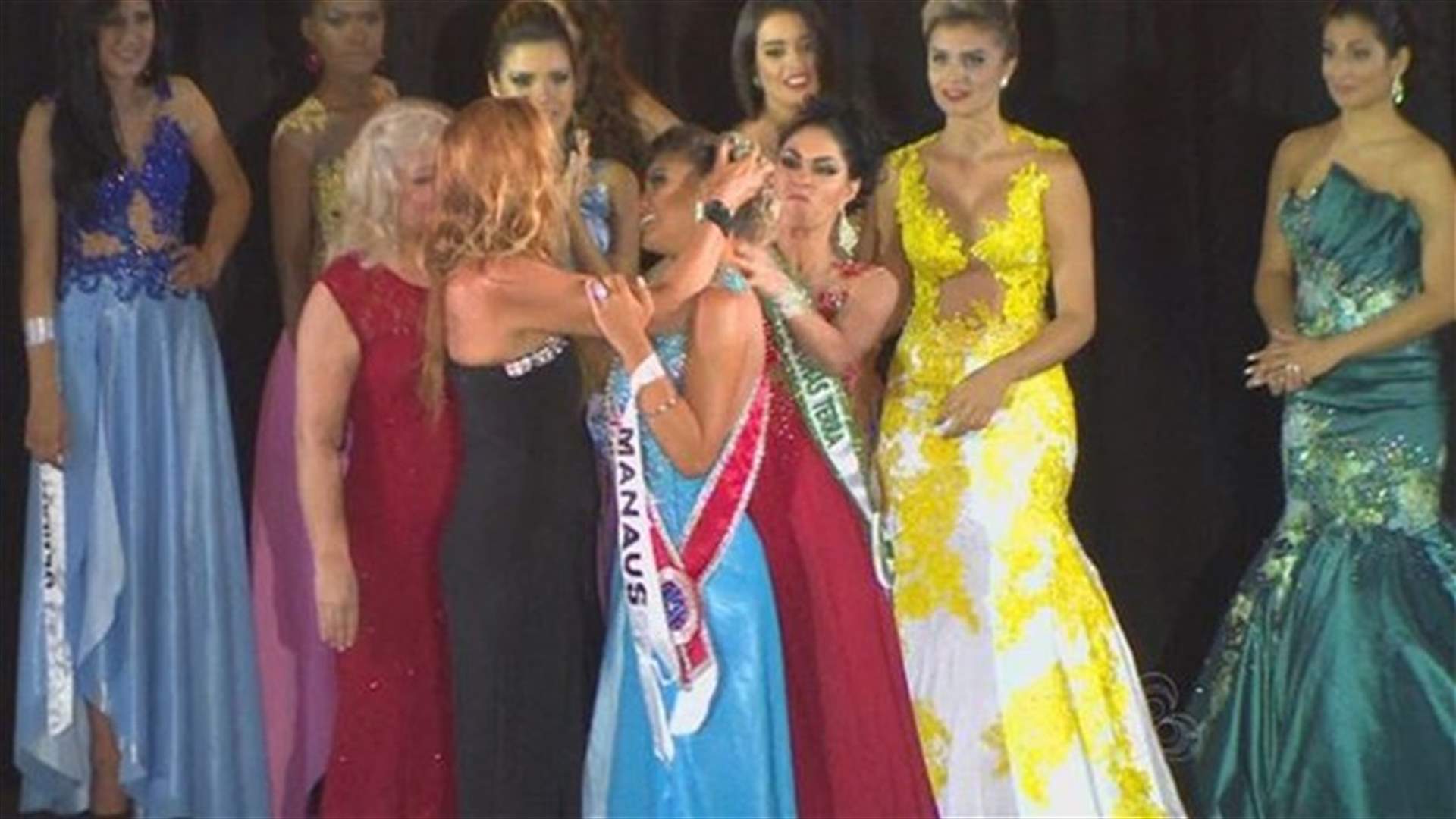 [VIDEO] Miss Amazon Runner-Up Snatches Crown Off Winner In Brazil