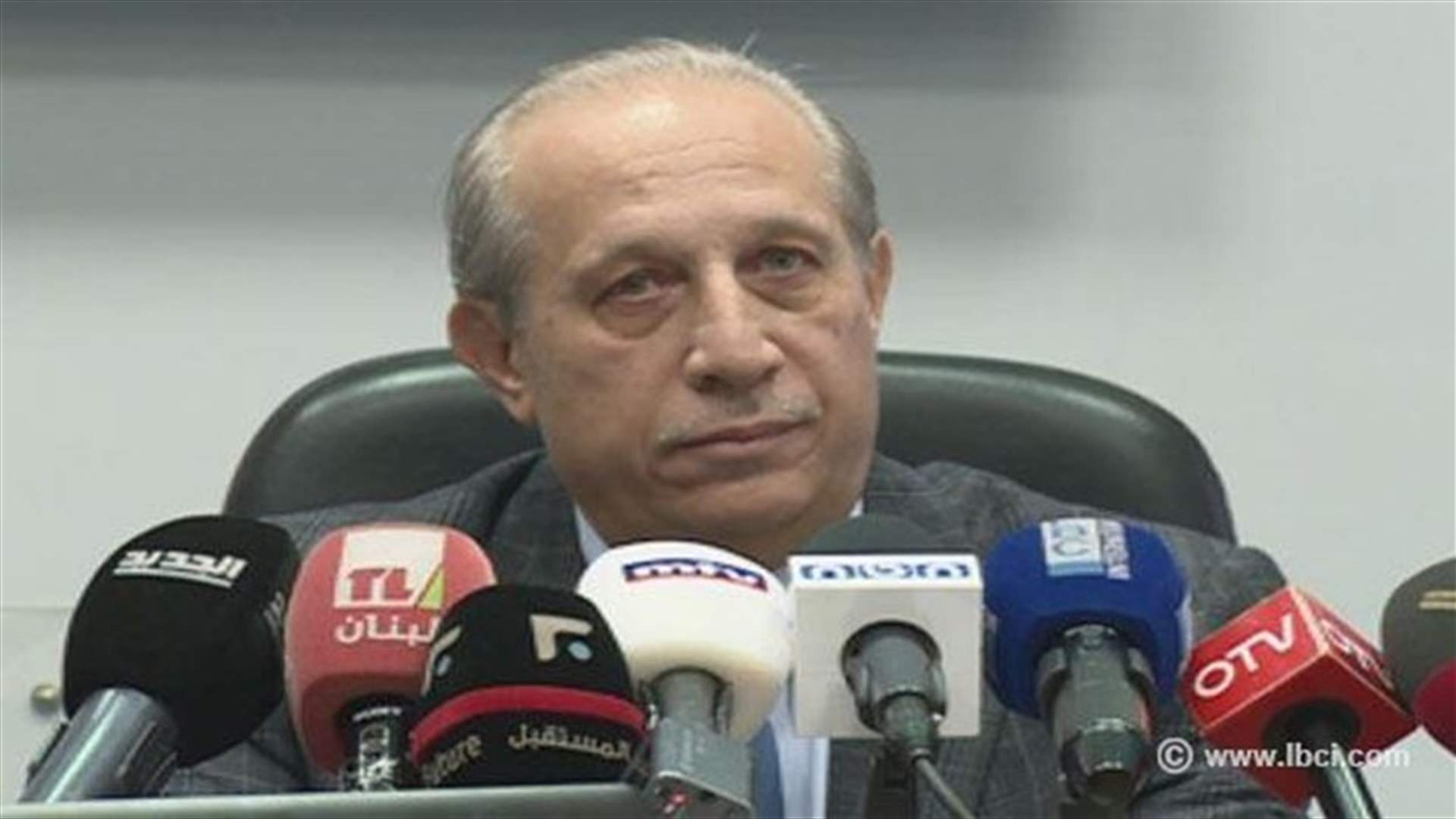 رئيس مجلس ادارة مستشفى رفيق الحريري يوضح  