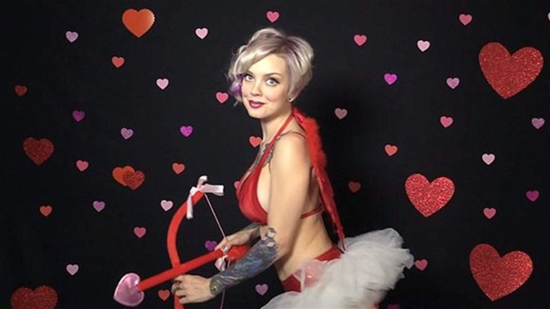 [VIDEO] ‘Boob-Twerking’ Model Is Back With New Valentine-Themed Clip