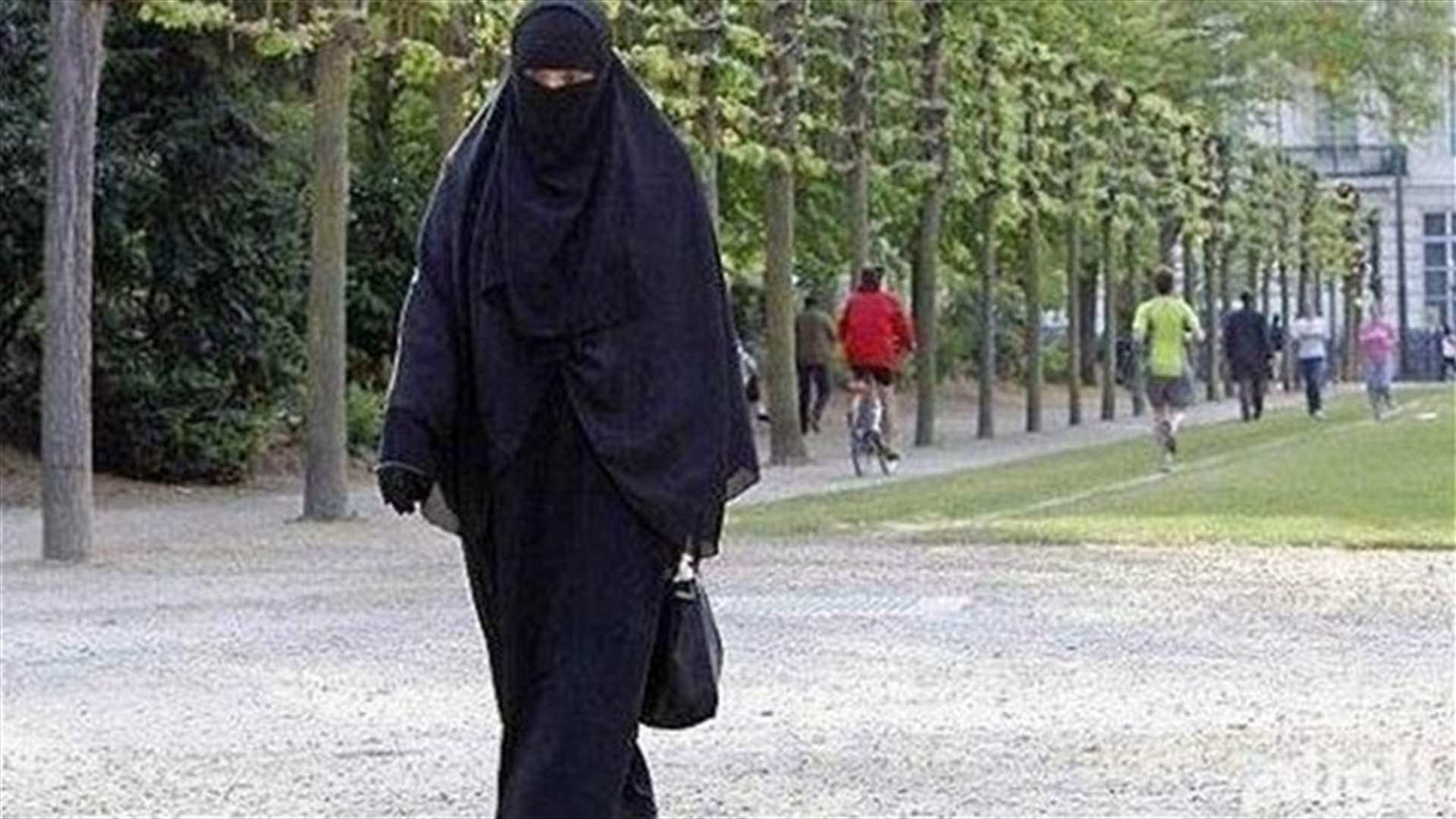 اوتاوا تطعن بحكم قضائي يسمح بارتداء النقاب لدى اداء يمين اكتساب الجنسية