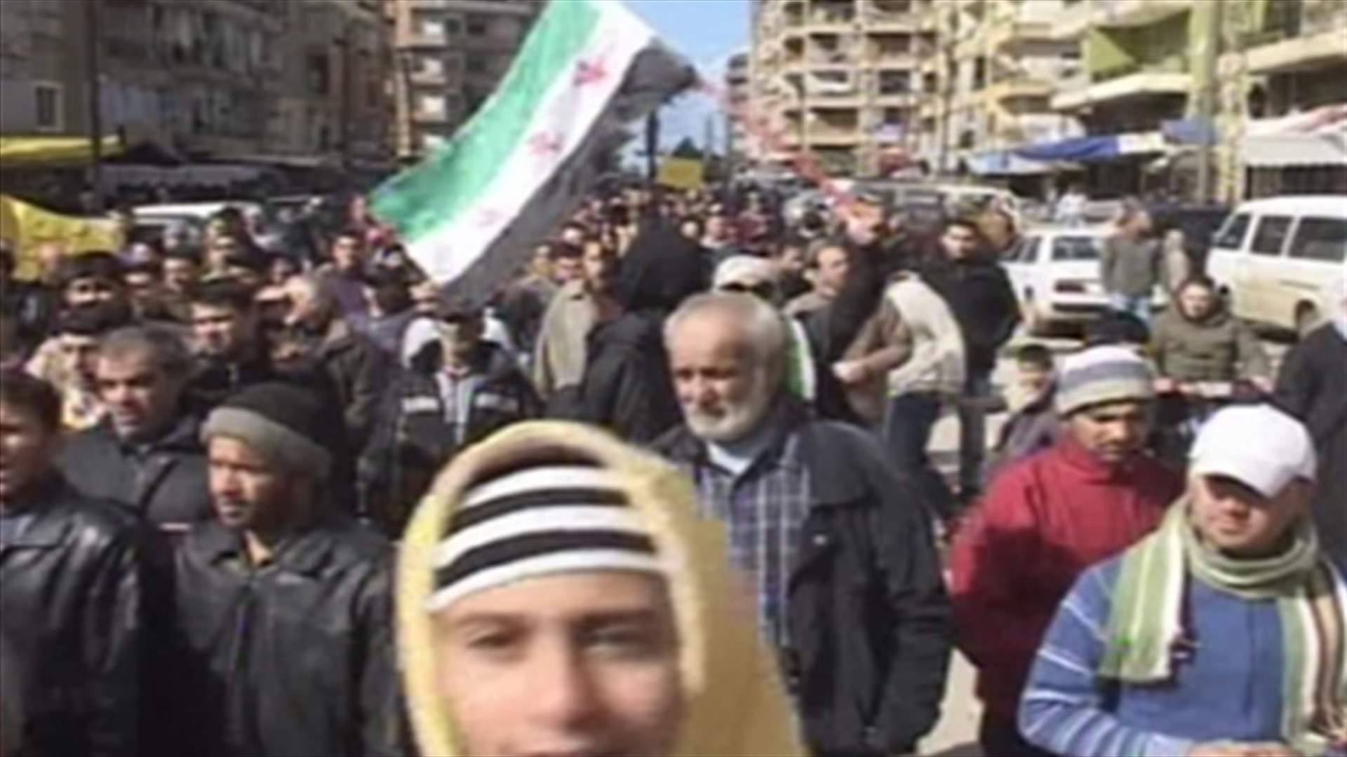 مسيرات منددة بالنظام السوري في وادي خالد
