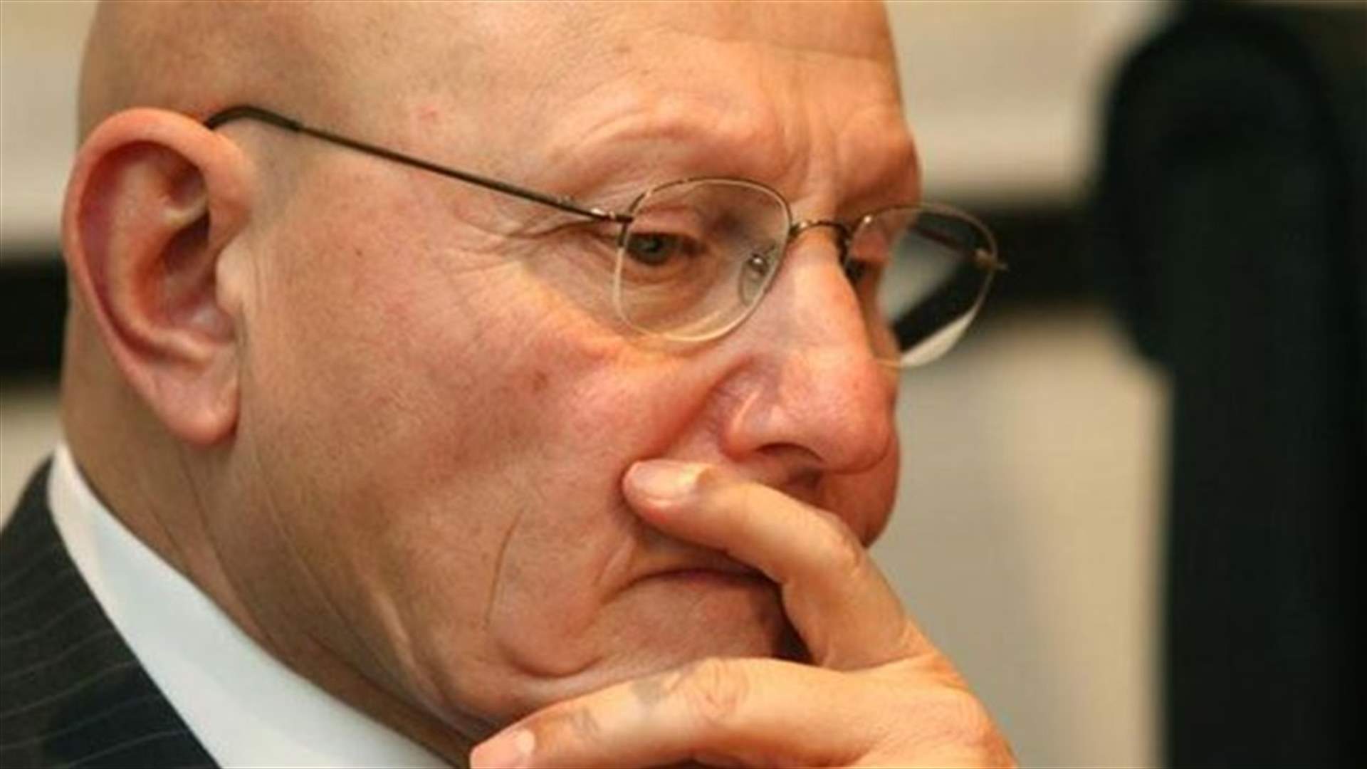 سلام مستاء والحكومة في إجازة