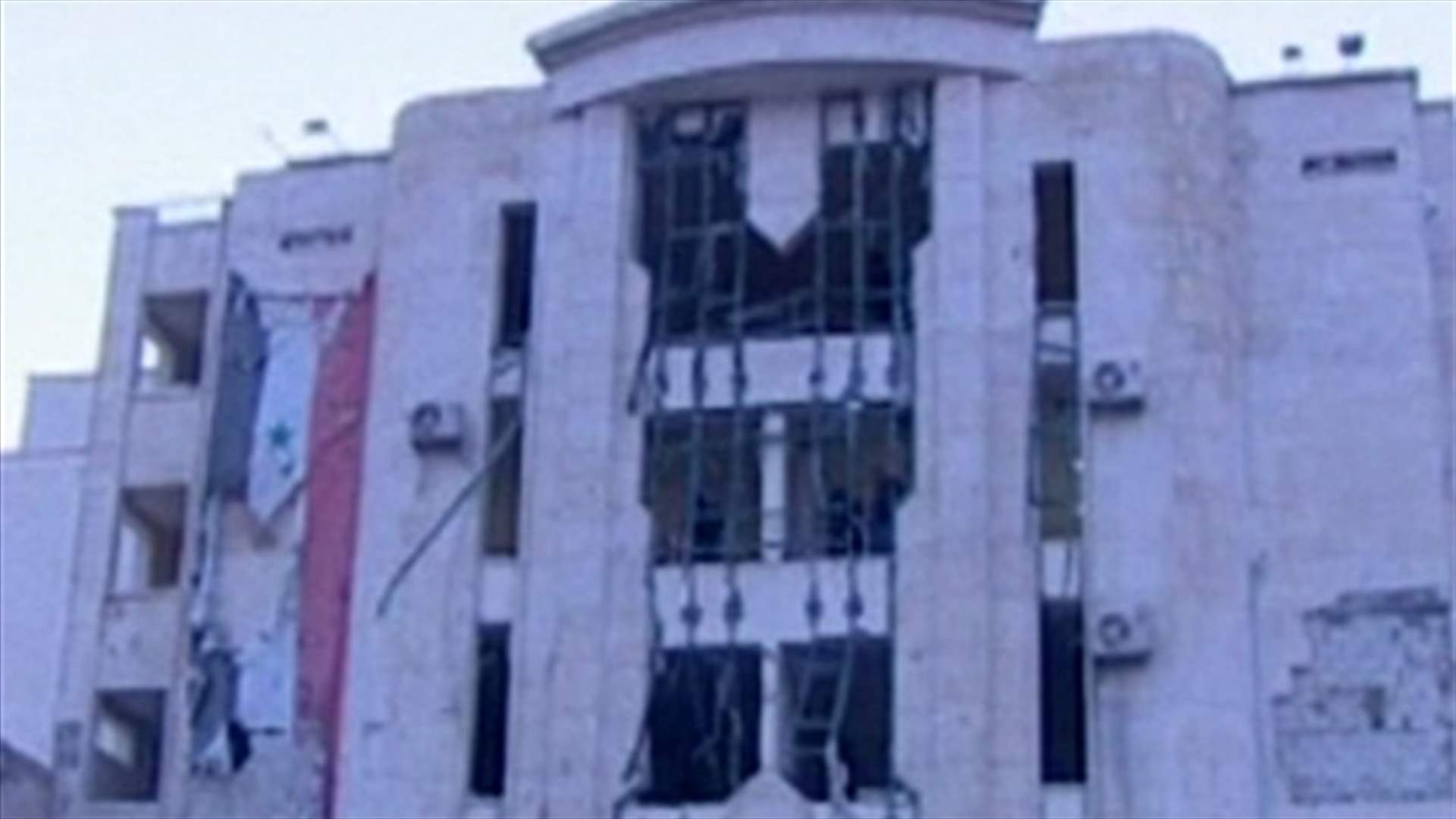 القصف على حمص مستمر وسوريا تطلب من ليبيا وتونس اغلاق سفارتيهما لديها    