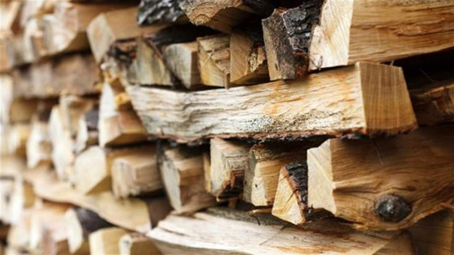 [VIDEO] New Storm On The Way! Easy Way To Chop Wood Smart Not Hard!