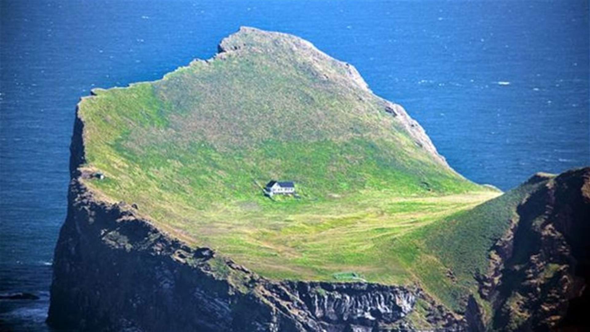 [PHOTOS] The Most Secluded House In The World