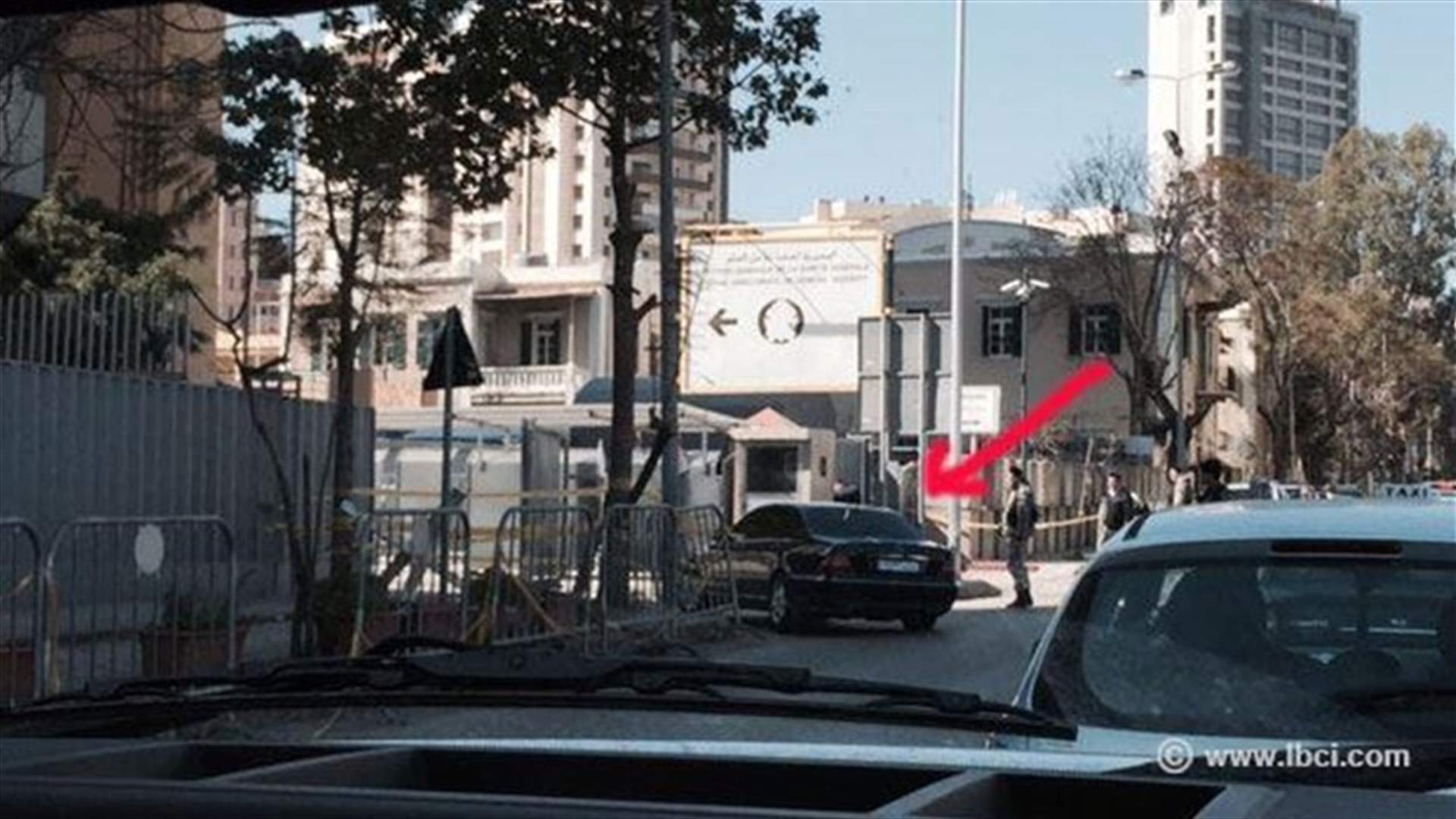 بالصور- مواكبكم مش أهم من الناس - تابع!