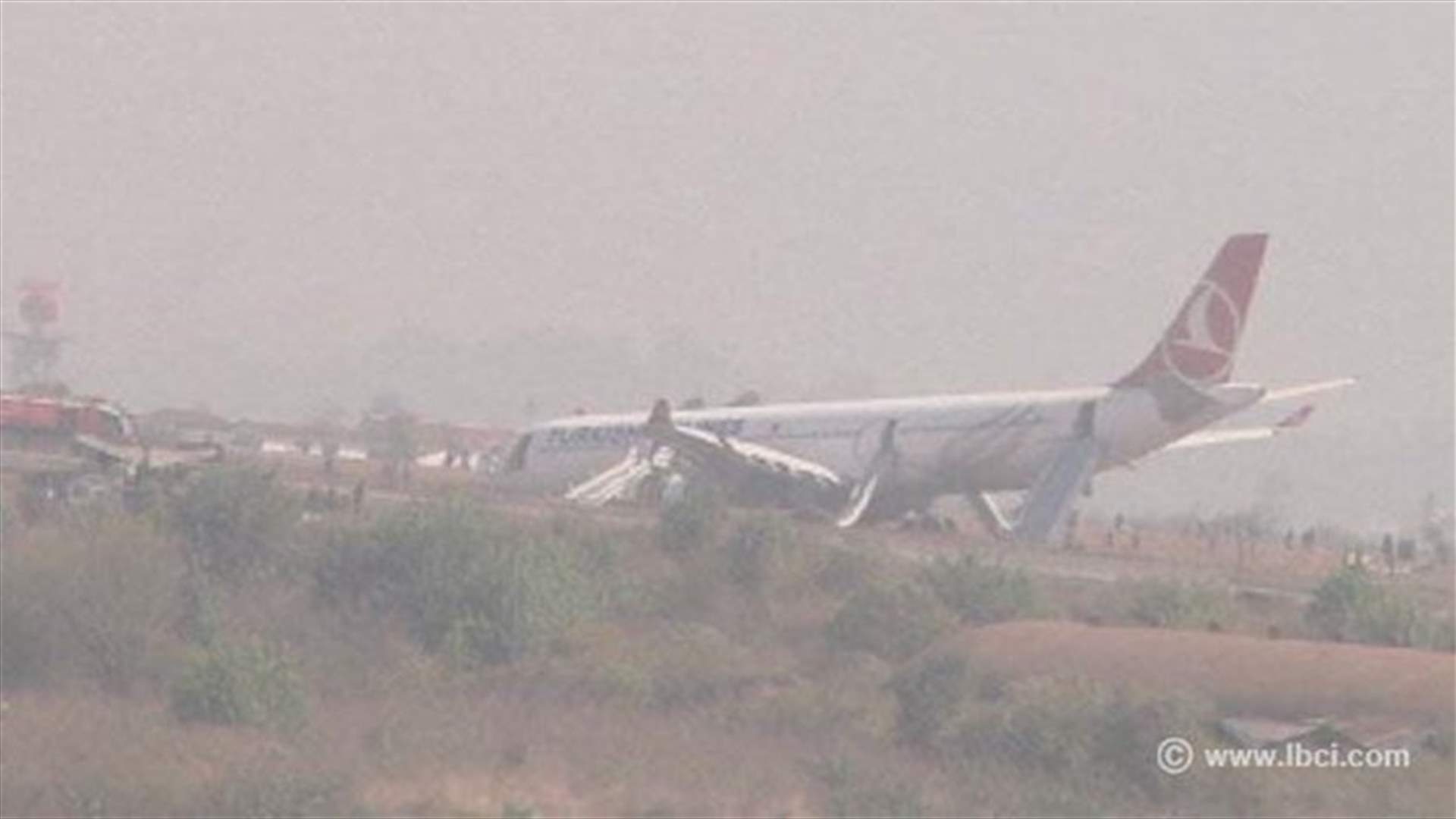 Turkish jetliner skids off on runway, passengers safe