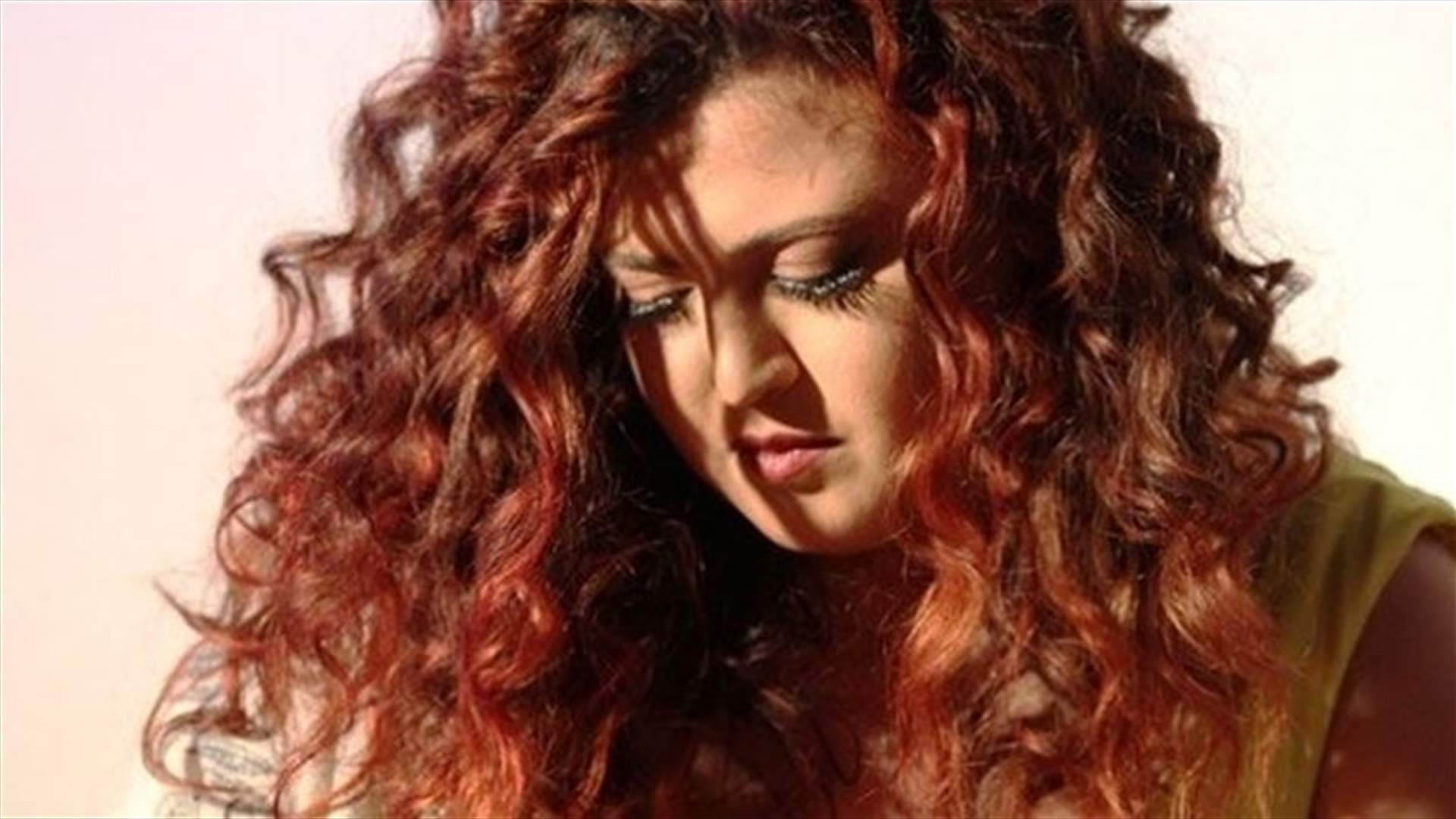 "معليش" لايفون الهاشم... وأغنية لأزنافور بتوزيع شرقي