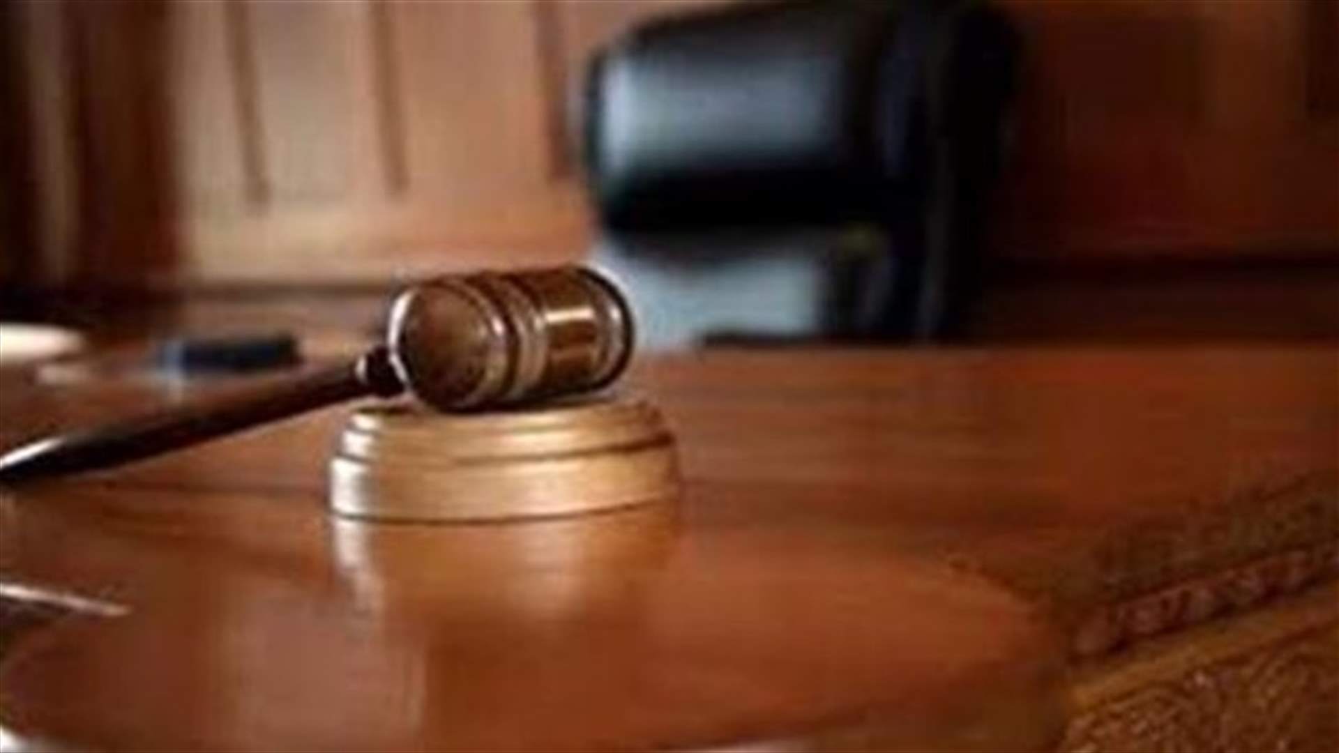 احالة 3 لبنانيين وسوري امام المحكمة العسكرية بتهمة محاولة قتل عسكريين 