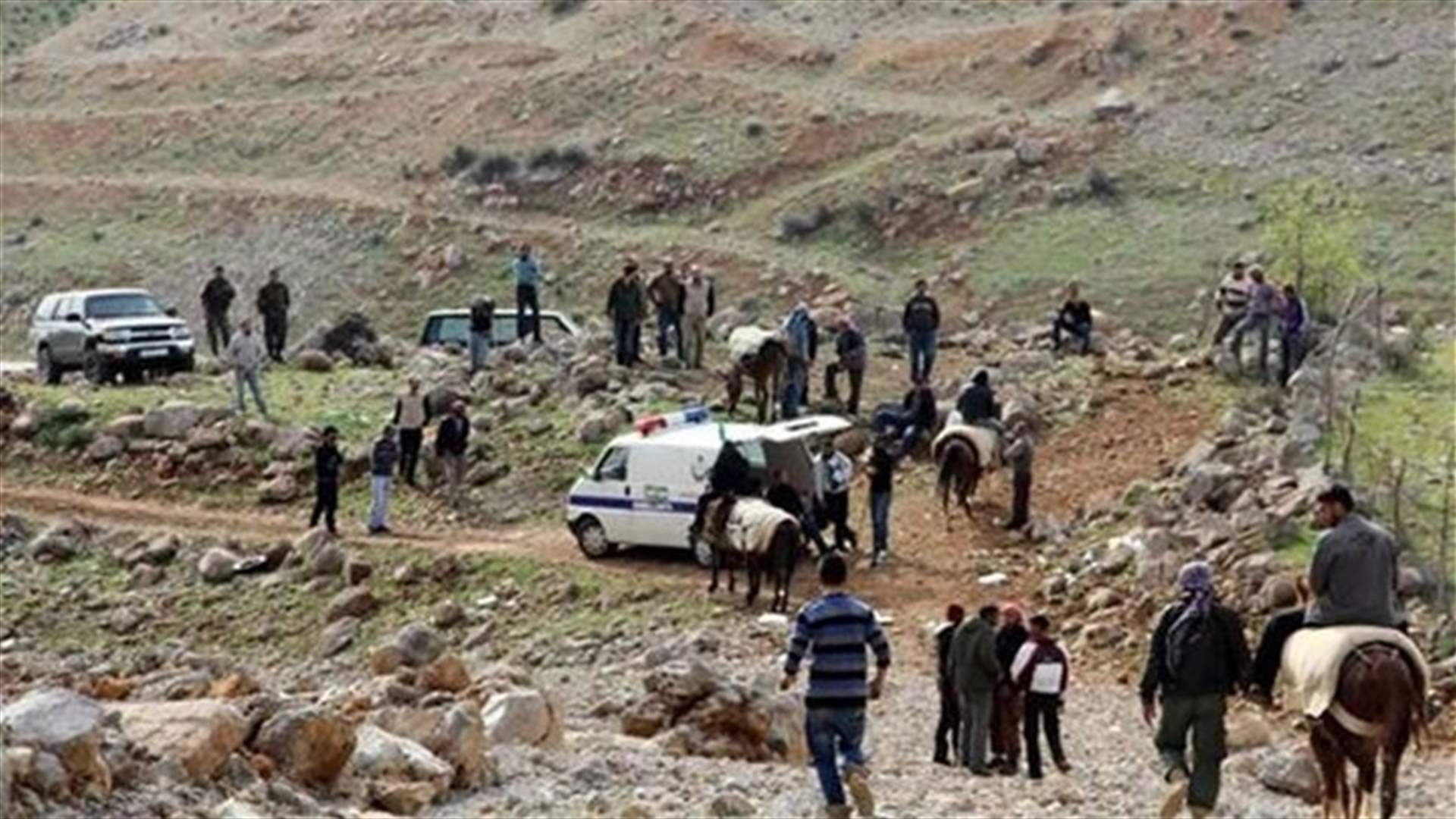 السفير: تحضيرات لنقل النازحين السوريين