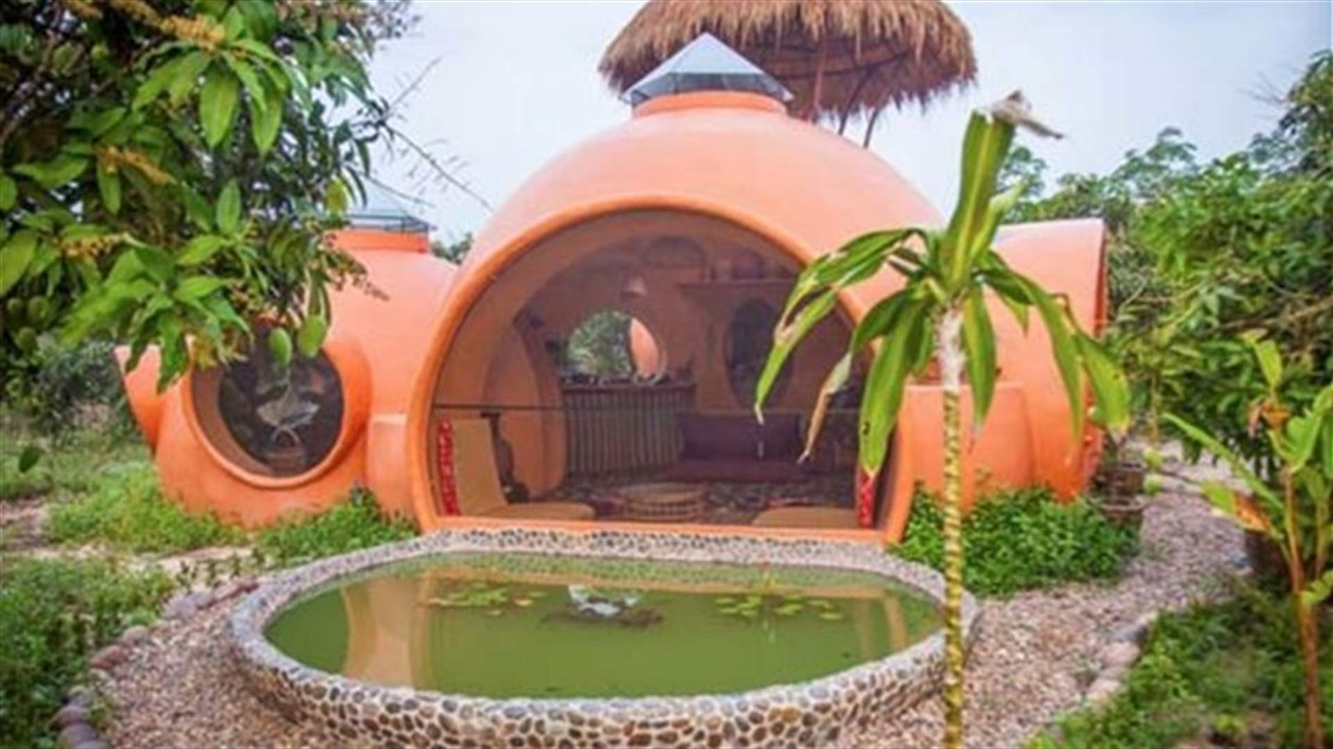 Man Builds A Dream Home For 9000$