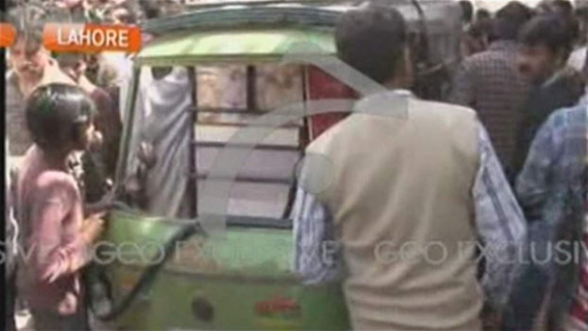Twin bombings at churches in Pakistan kill 14, wound 78