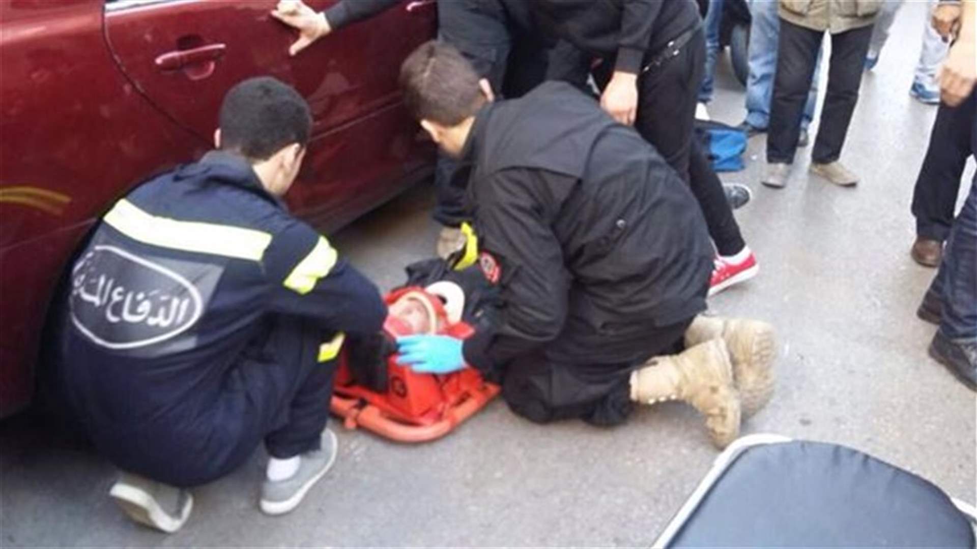 جريح اثر حادث سير في طريق الجديدة