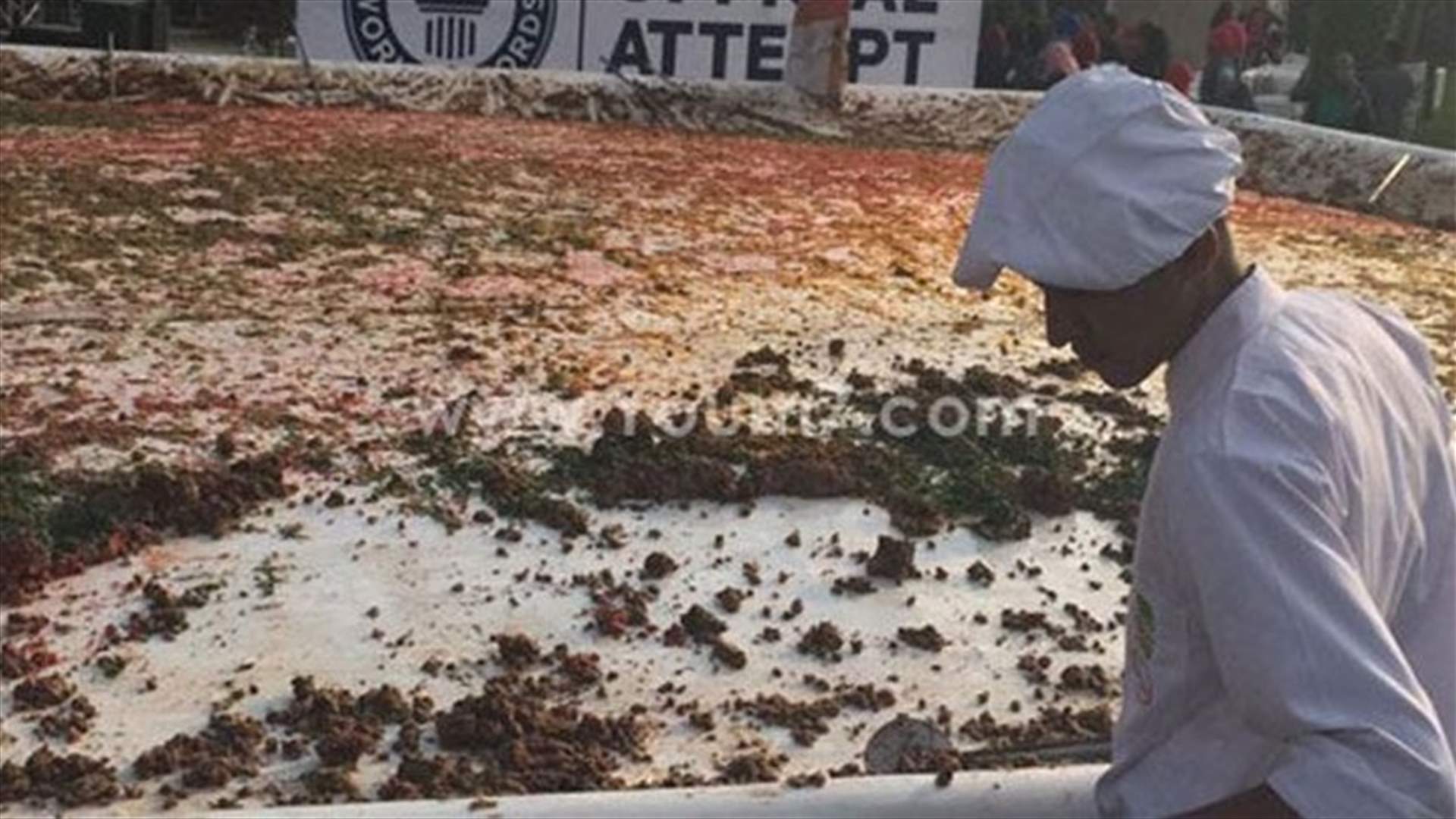 بالصور -أكبر طبق فول مصري