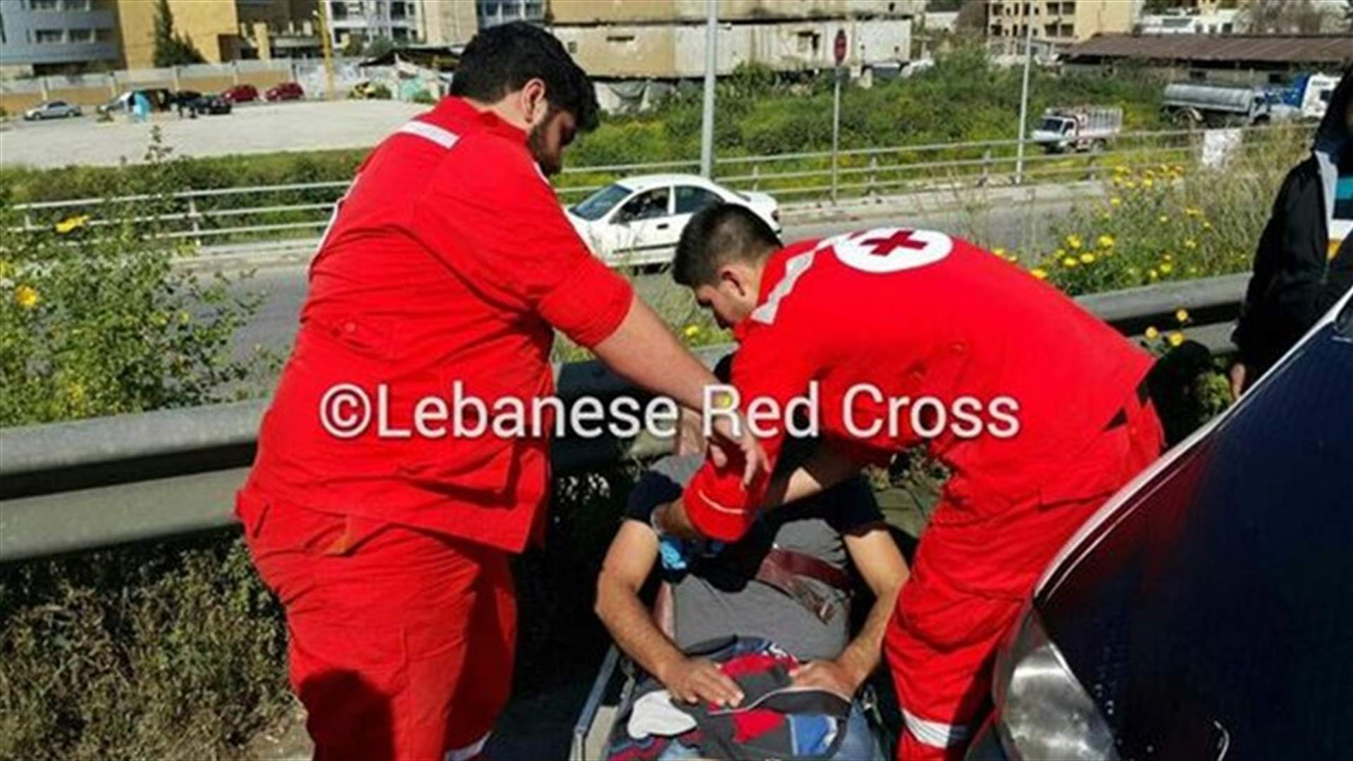 10 جرحى في حادث سير على أوتوستراد الحازمية