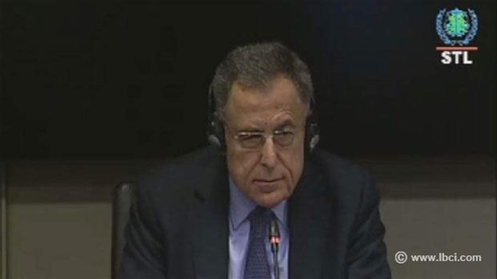 السنيورة شاهداً أمام المحكمة الدولية: هكذا بكى الحريري على كتفي