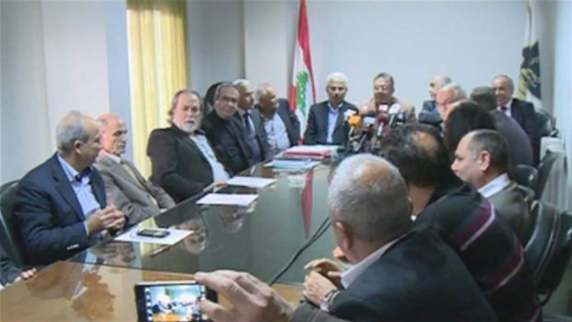 هيئة التنسيق: لاقفال المدارس والادارات ظهر الثلاثاء والاعتصام امام وزارة التربية