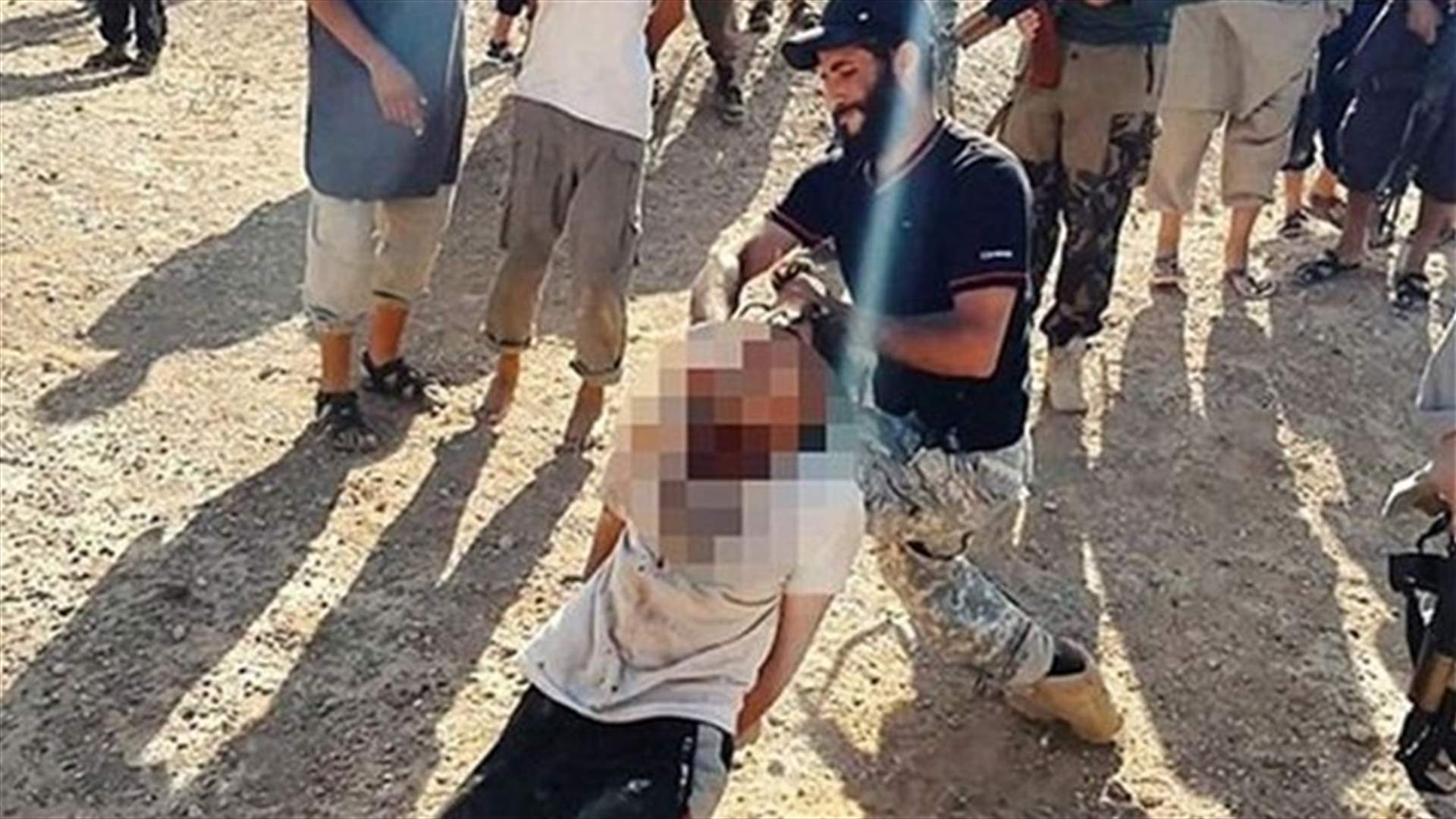 داعش يقطع رؤوس 4 أشخاص بريف حمص