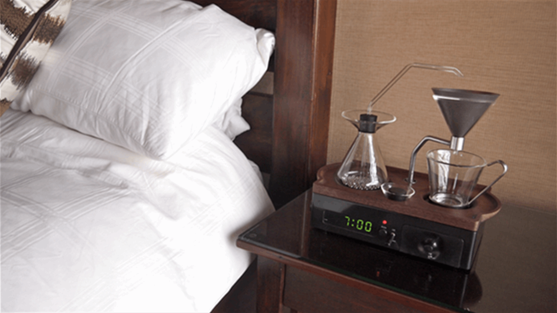 [PHOTOS] Wake Up To An Alarm Clock That Makes You Coffee