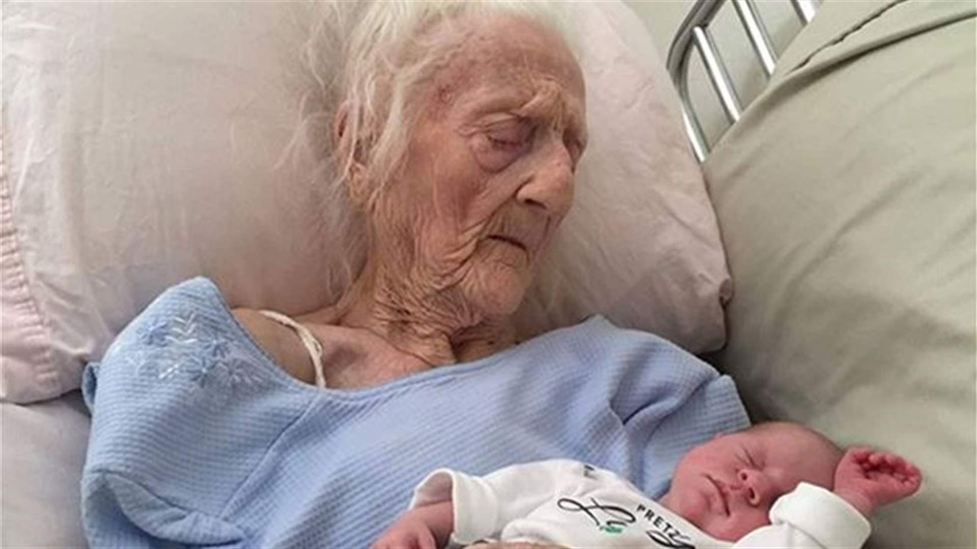 [PHOTOS] 101 Year-Old Woman Holds Great Granddaughter Days Before Passing On