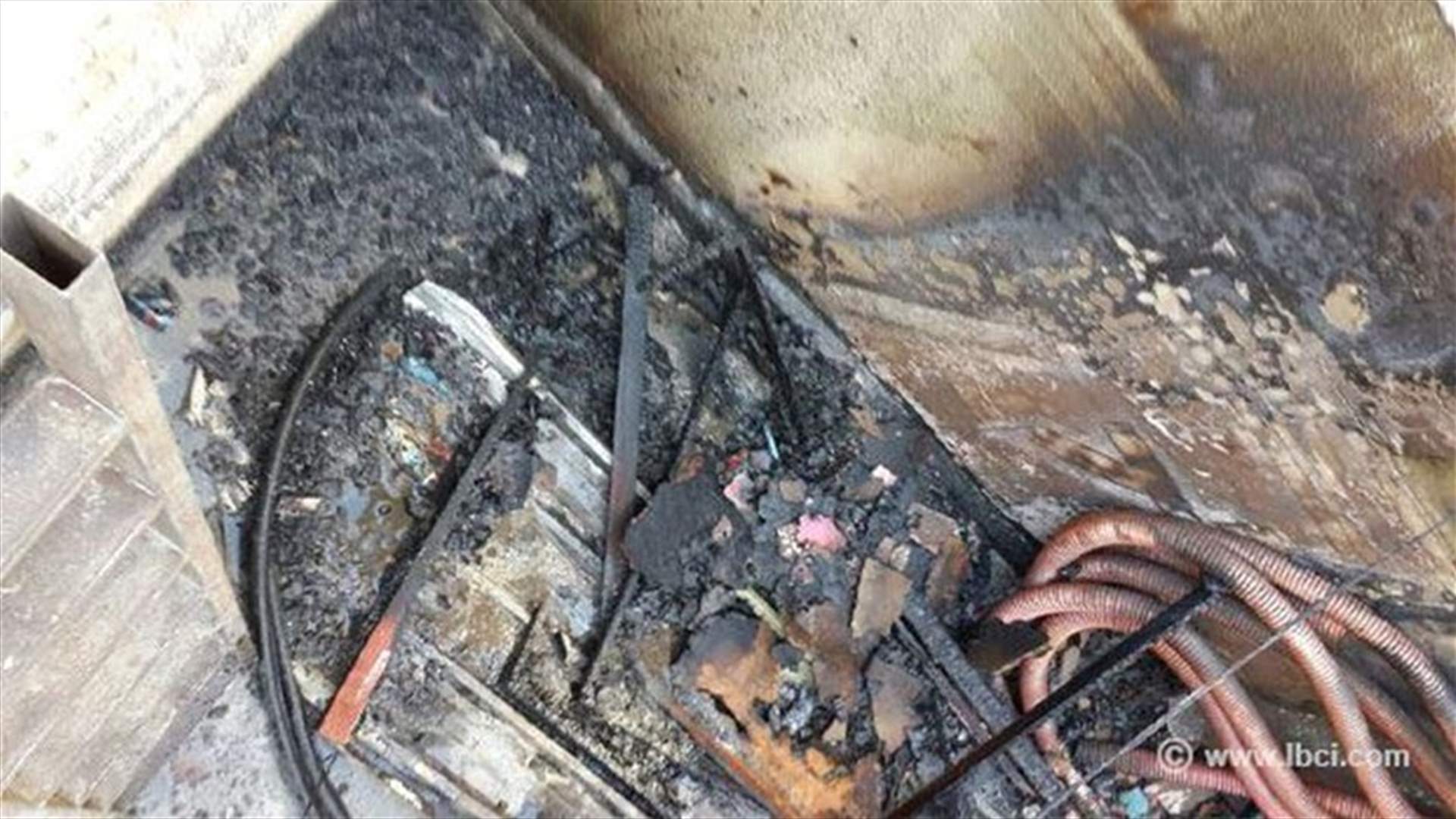 بالصور: حريق في مبنى "تيلي لوميير" وآخر بمستودع لخزانات البلاستيك بدير دلوم