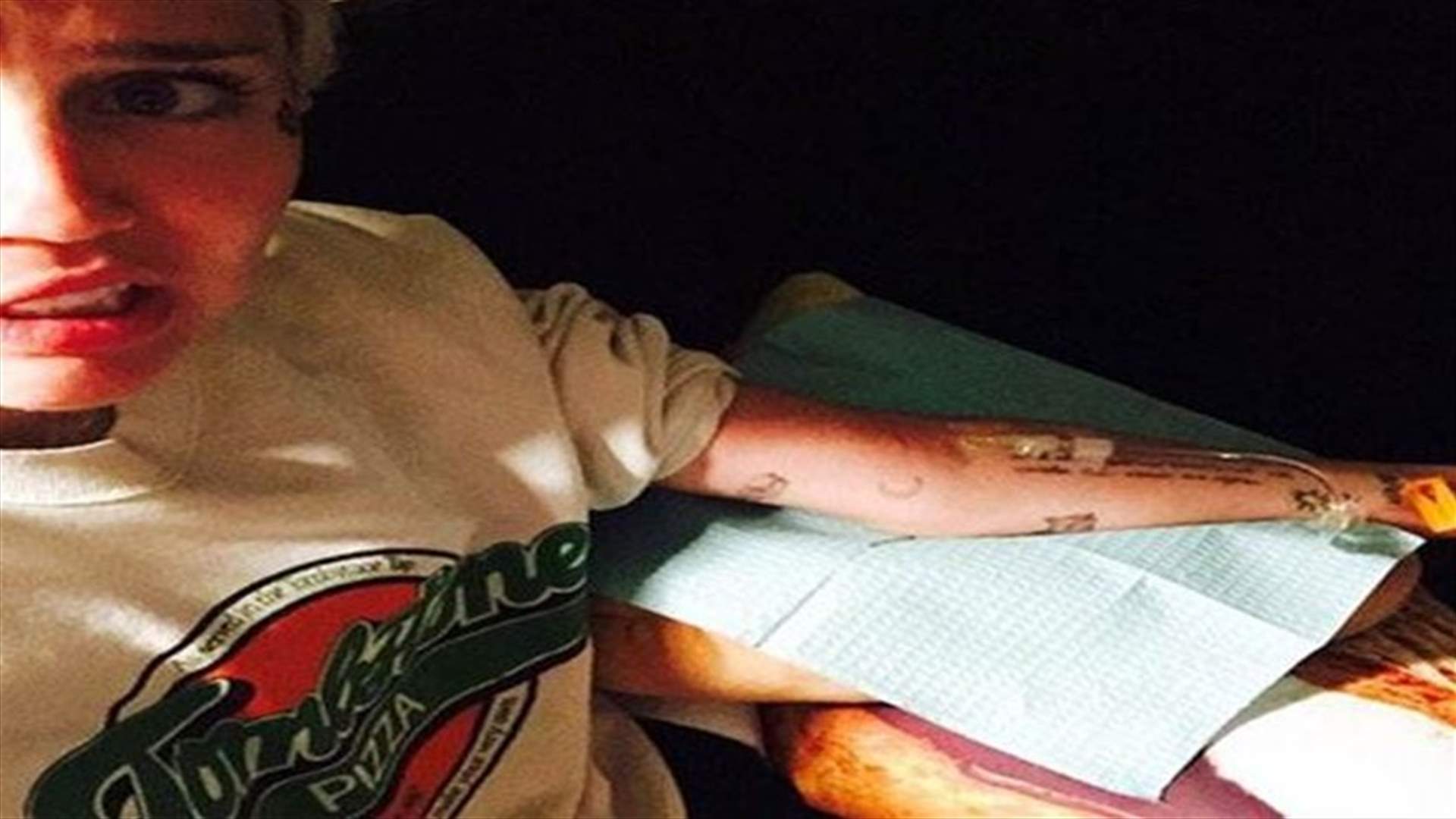 ماذا تضخ النجمة Miley Cyrus في عروقها!