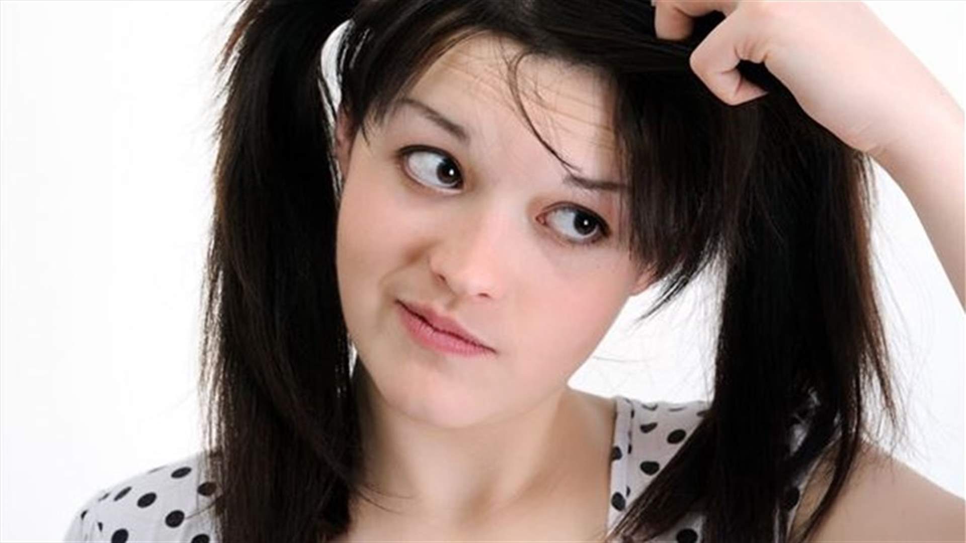 Five Home Remedies To Remove Dandruff