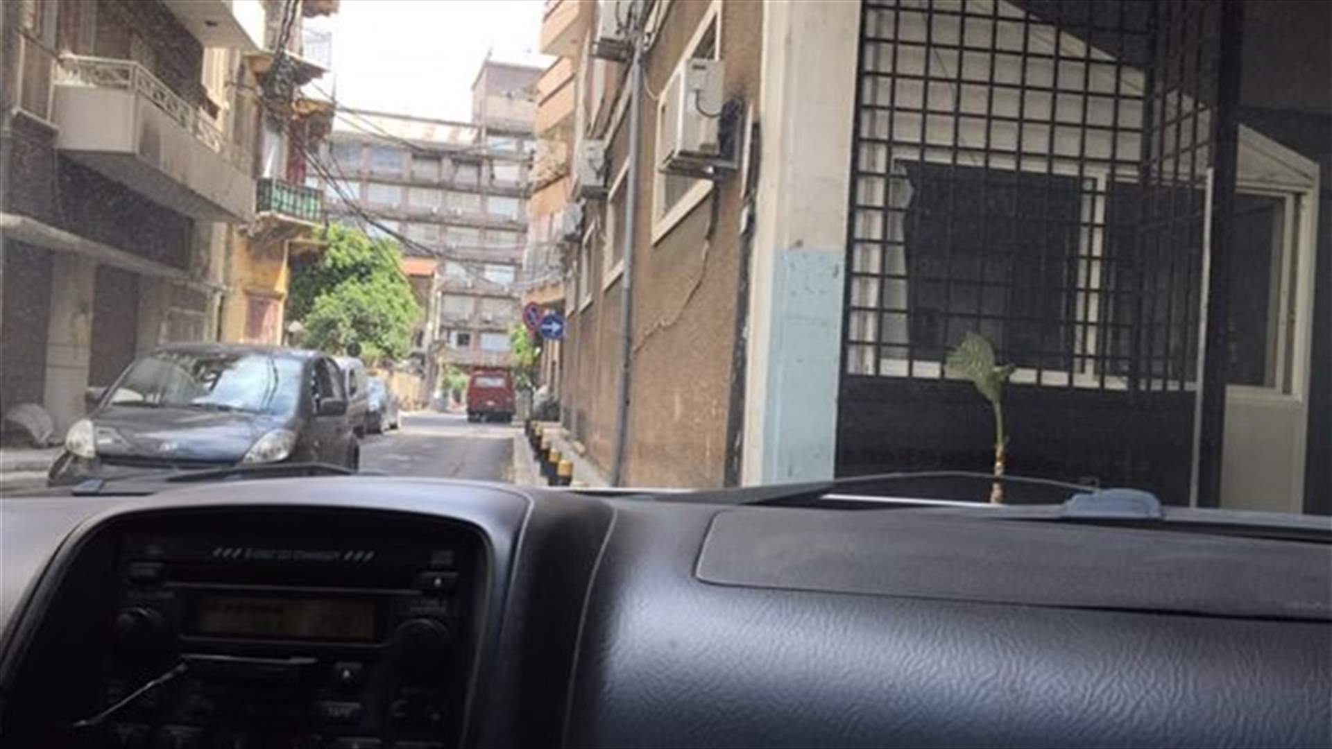 ما حدا سألان!