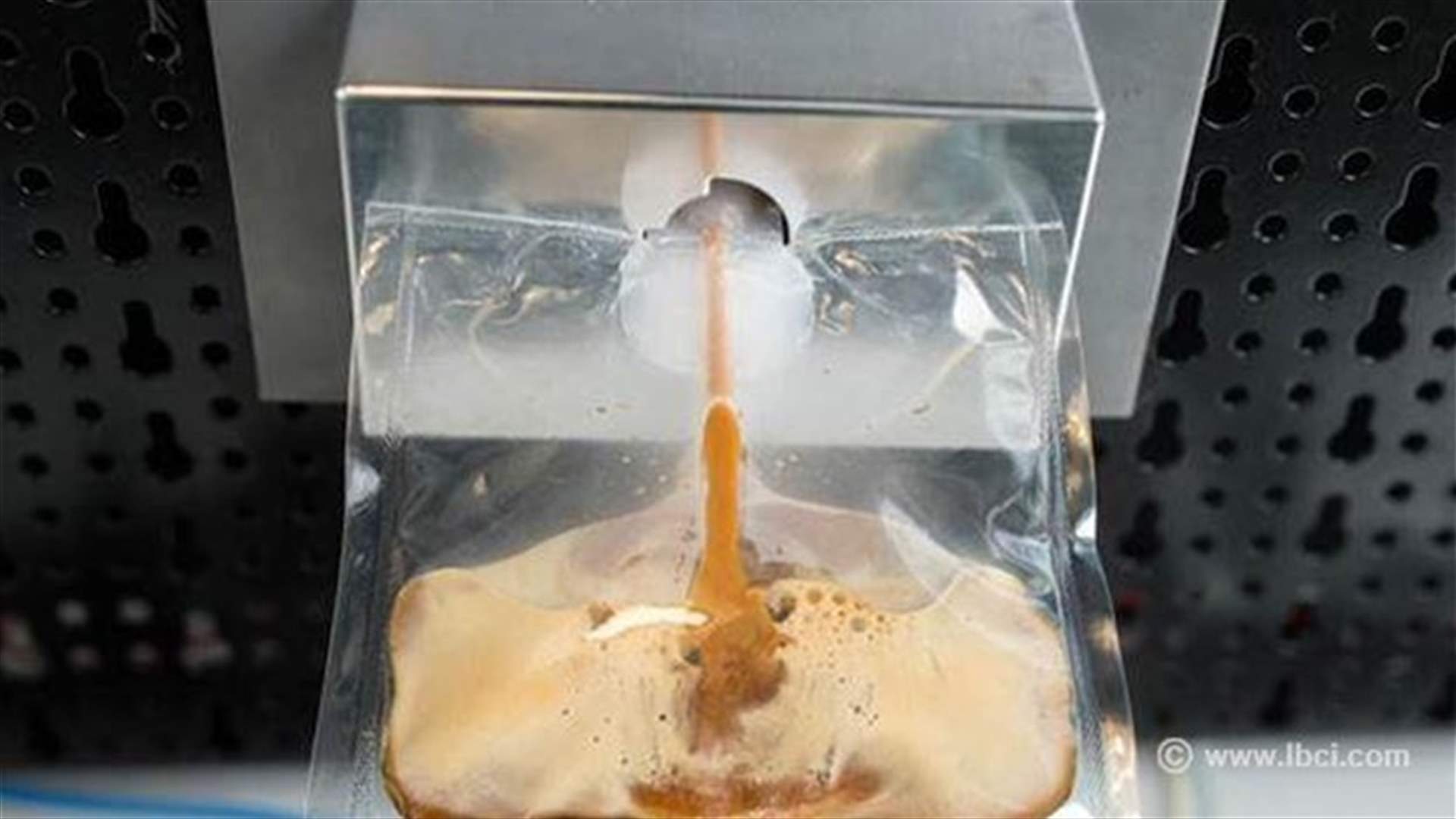 espresso لذيذة على بعد 260 ميلاً من الارض !