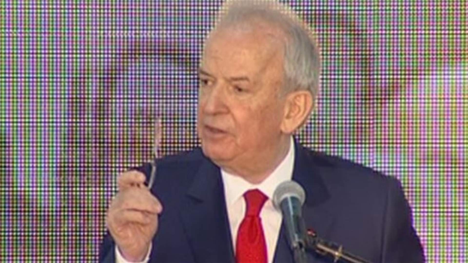 حمادة: نقف الى جانب "دمشق الثورة" و"بغداد الثورة" و"رياض العزيمة"